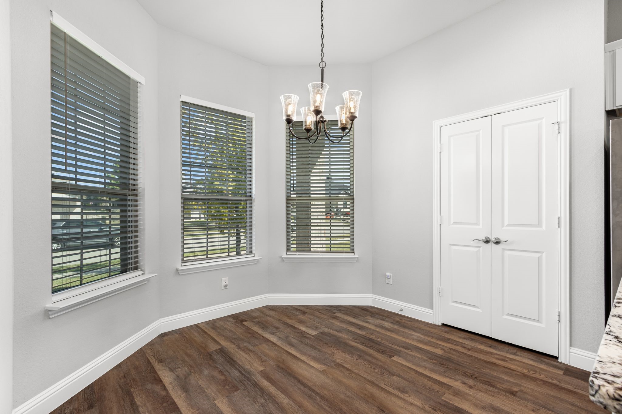 3713 Fireside Lane