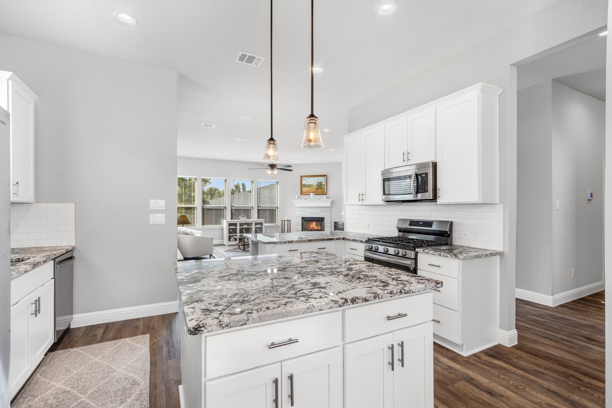 3713 Fireside Lane