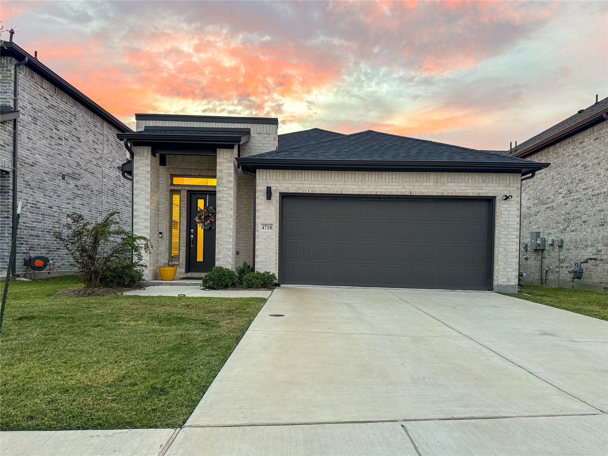4710 Hunter Hurst Drive