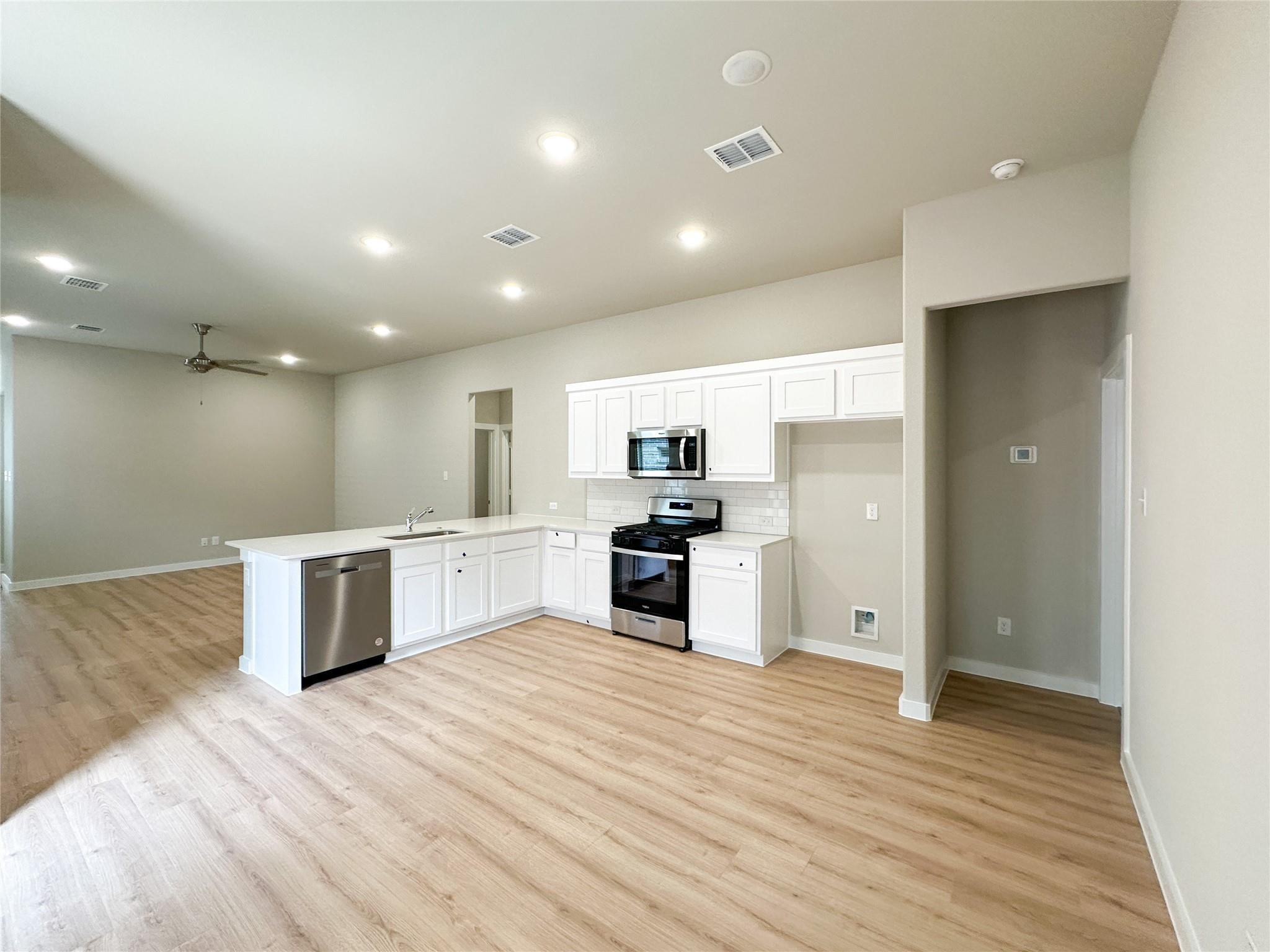 4710 Hunter Hurst Drive