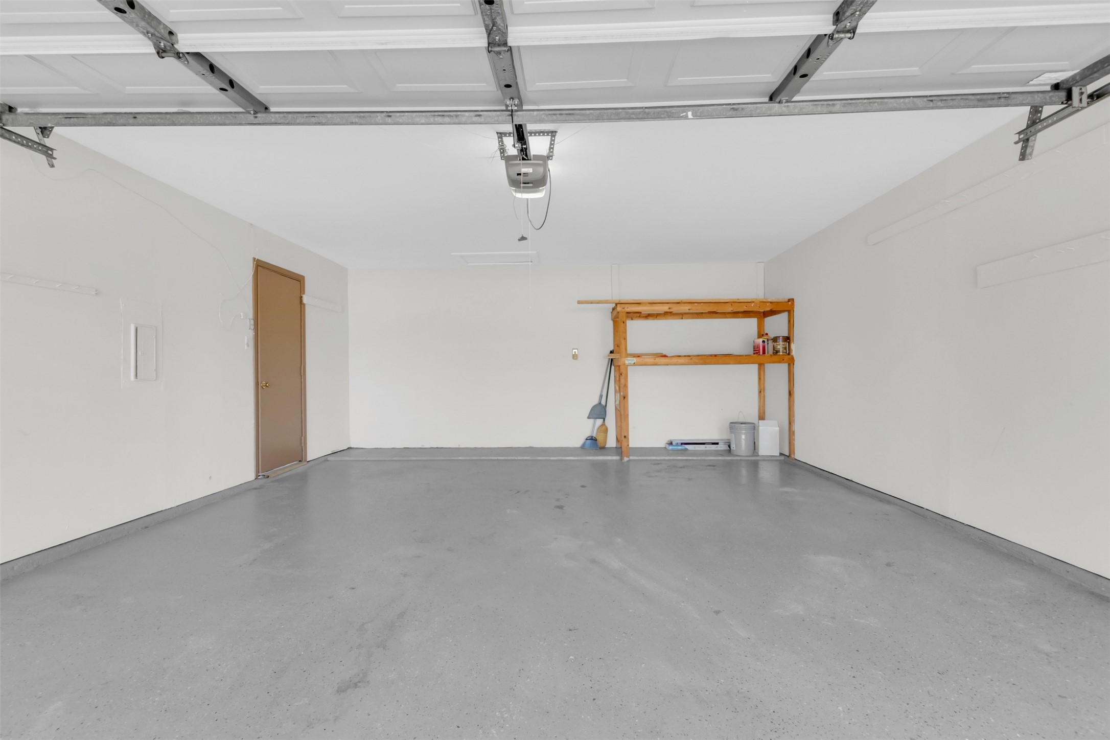 2106 Clark Trail