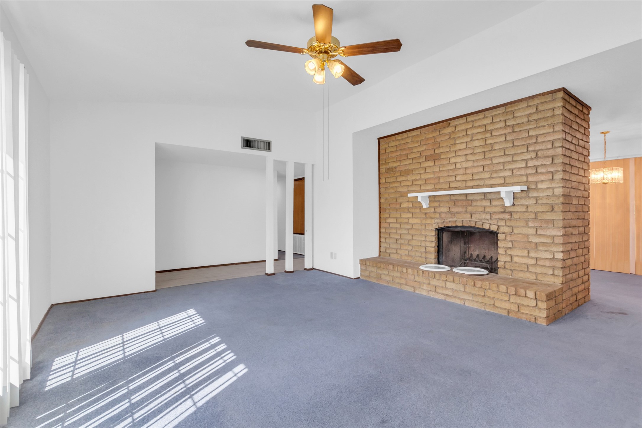 2106 Clark Trail