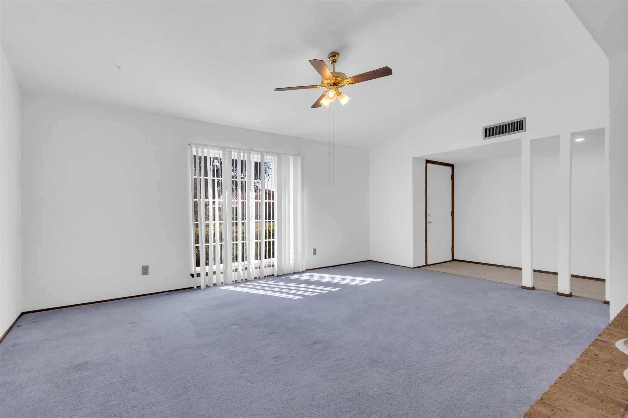 2106 Clark Trail