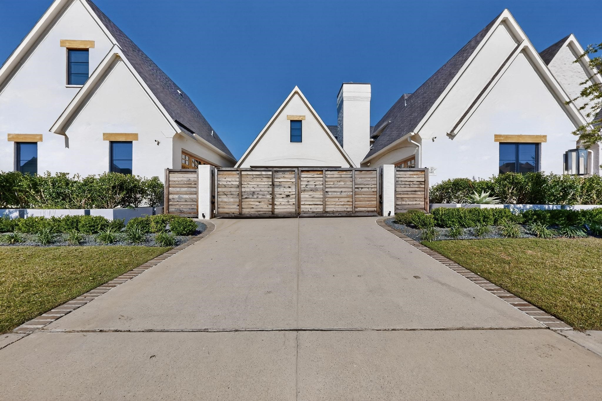 1411 Cypress Creek Way
