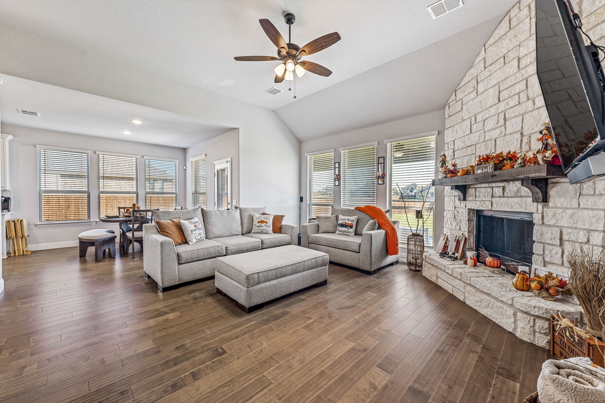 12604 Eagles Bluff