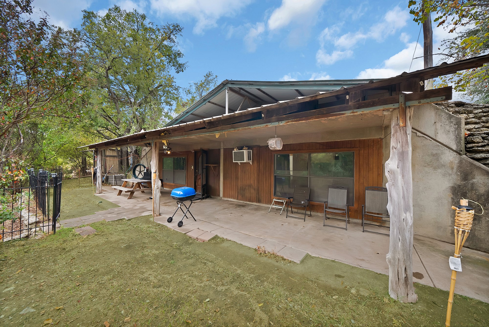 595 Flat Rock Road