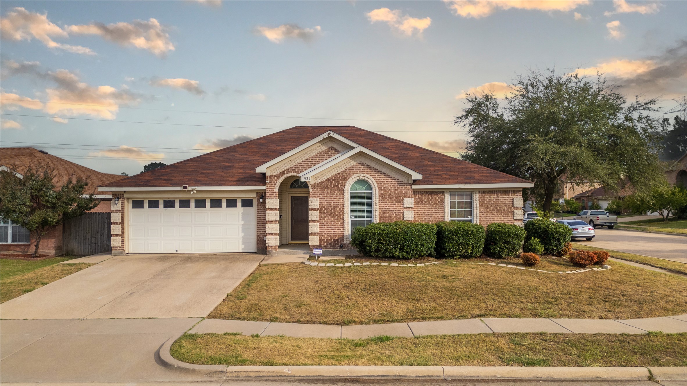 1525 Sanibel Lane