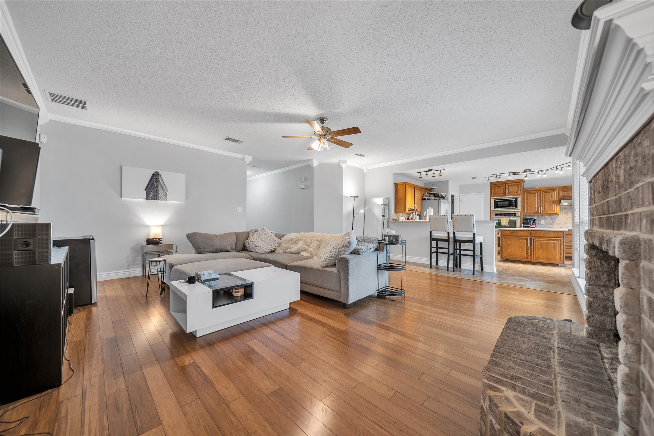 1525 Sanibel Lane