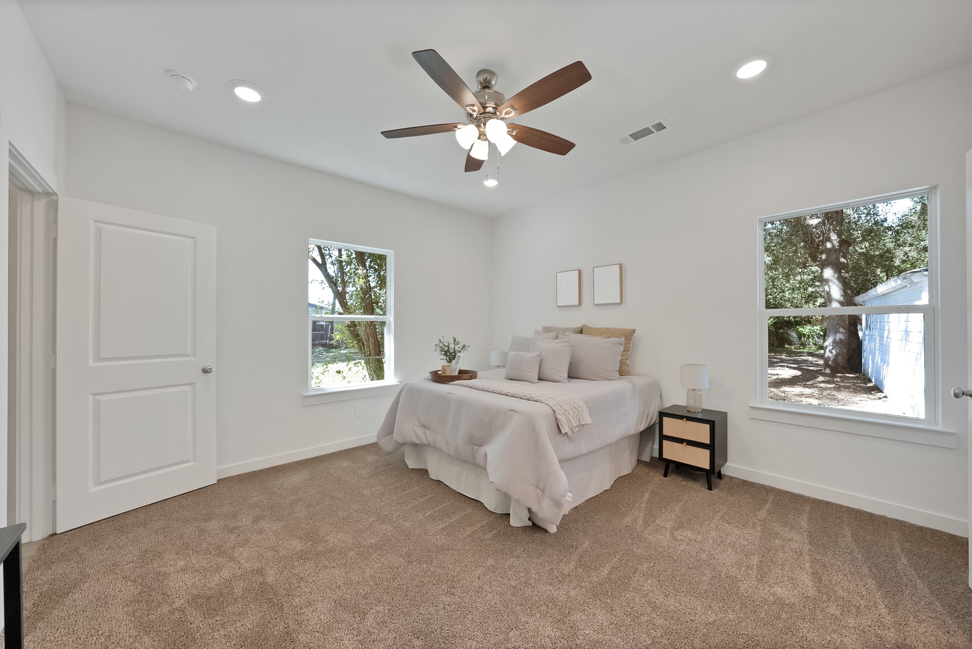 5028 Sherwood Drive