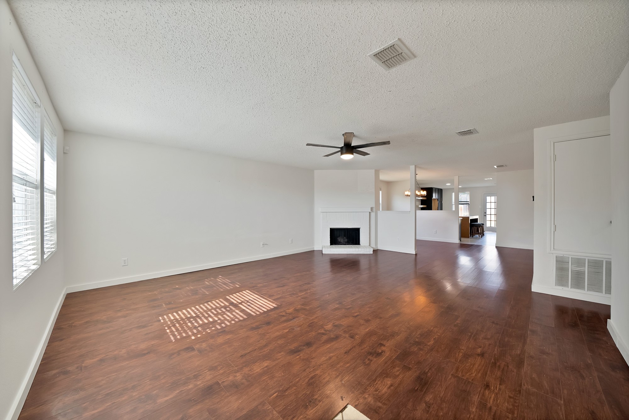 2048 Paducah Lane