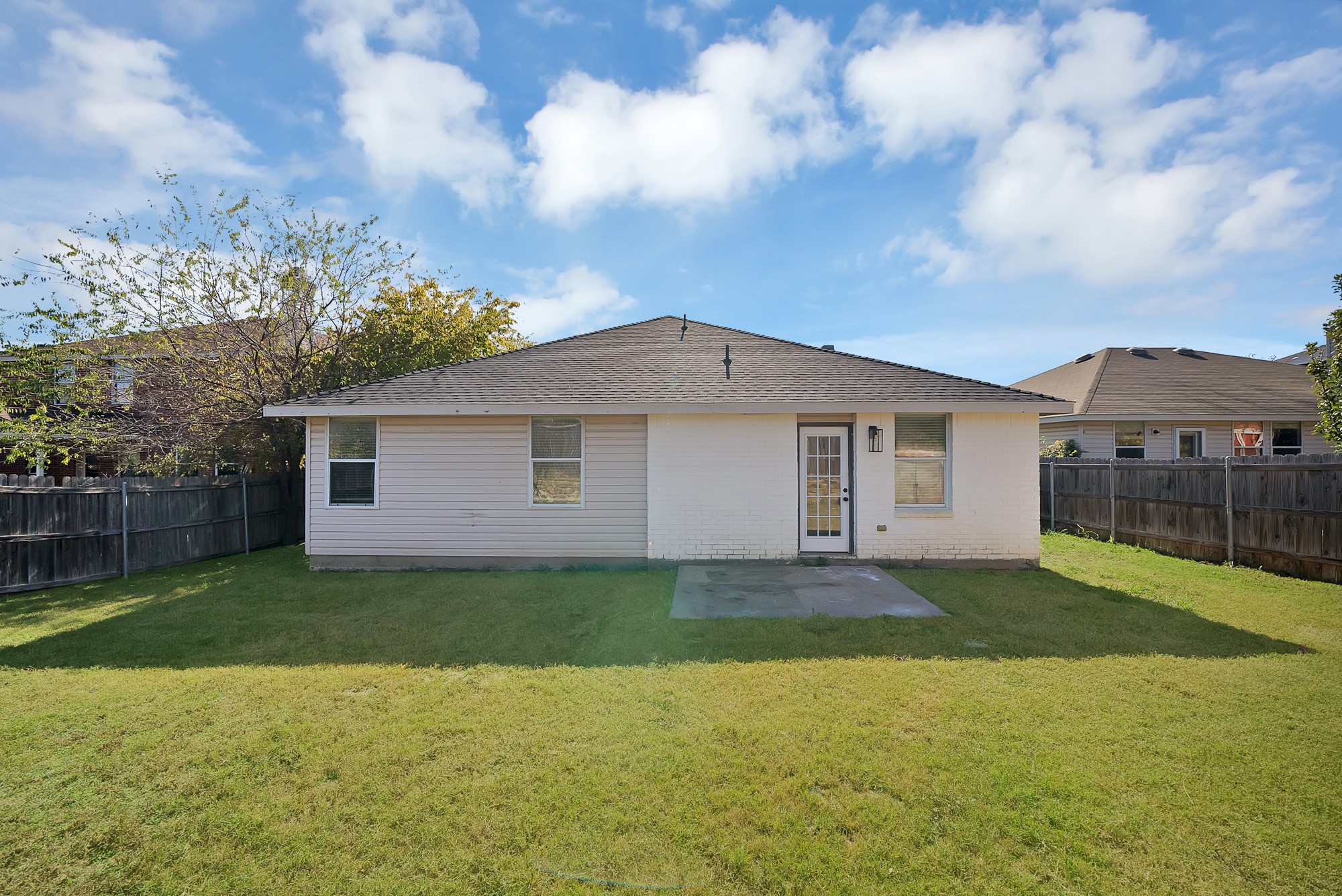2048 Paducah Lane