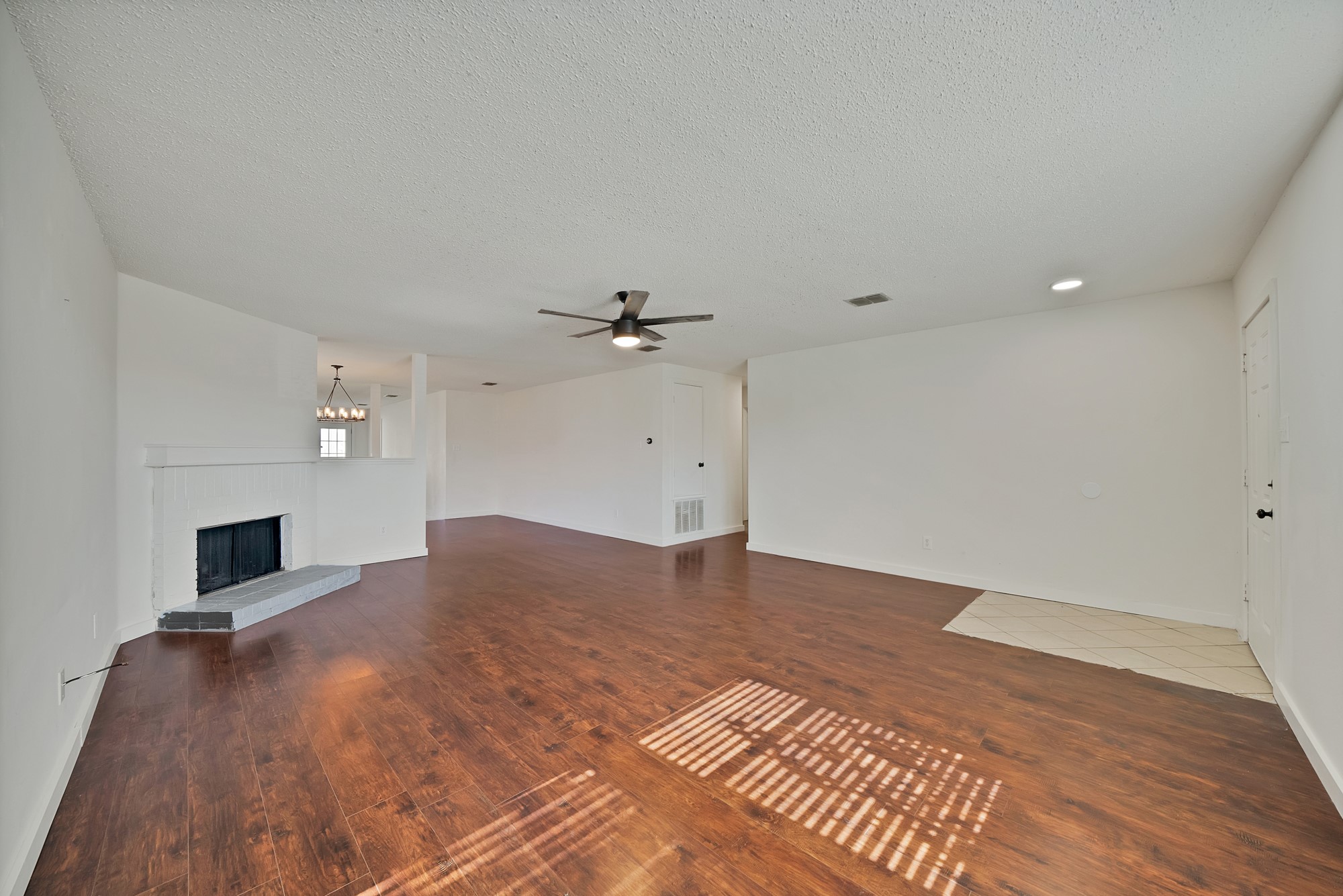 2048 Paducah Lane
