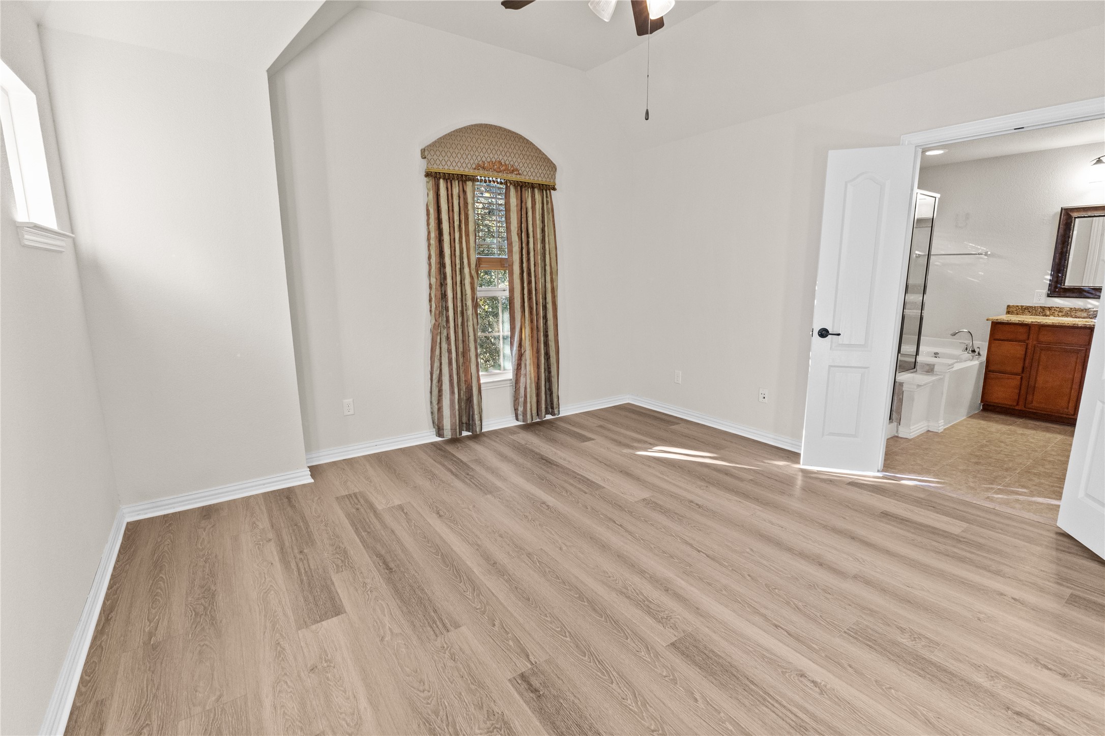 4336 Peregrine Way