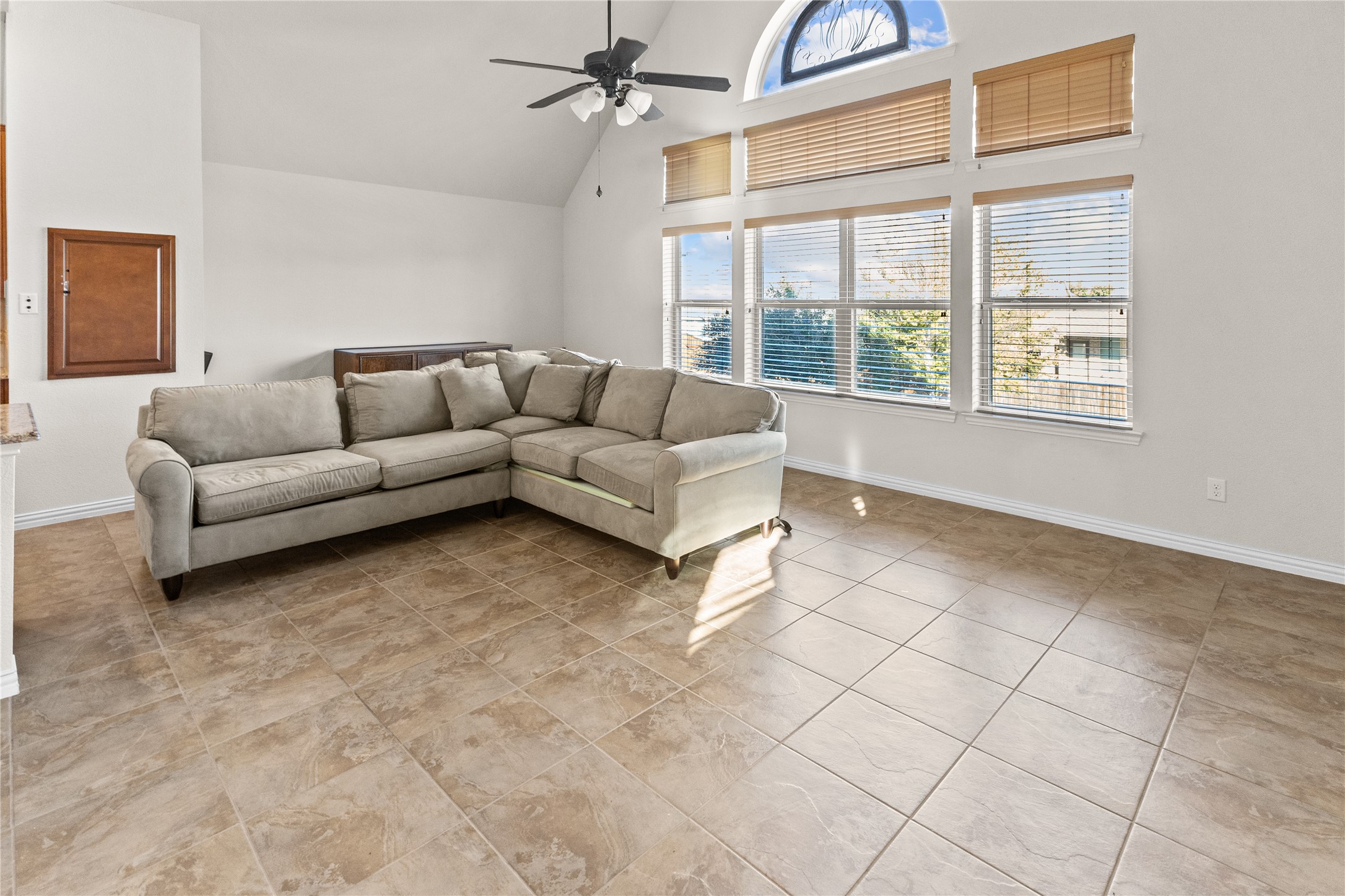 4336 Peregrine Way