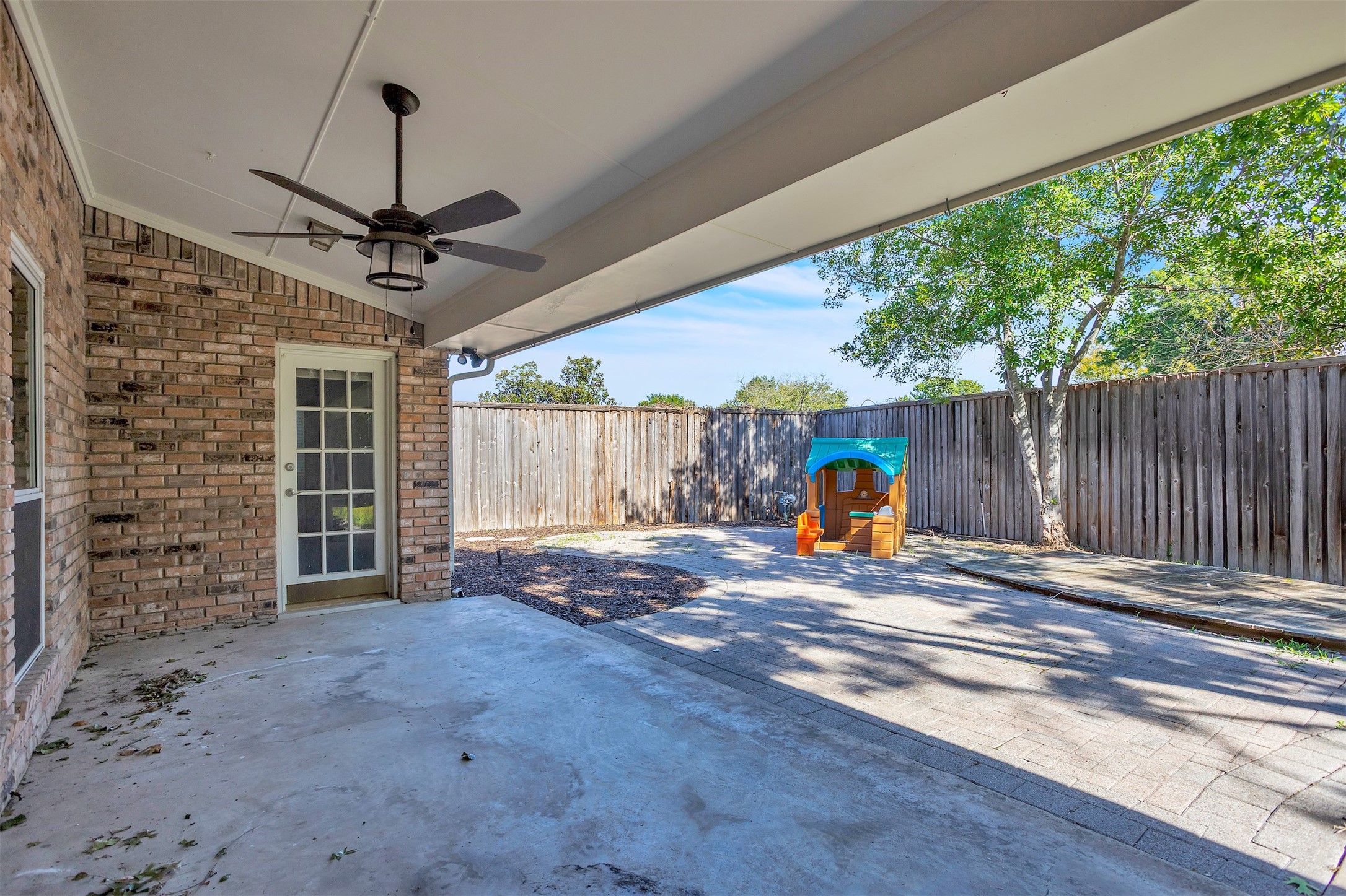 928 Tiffany Lane