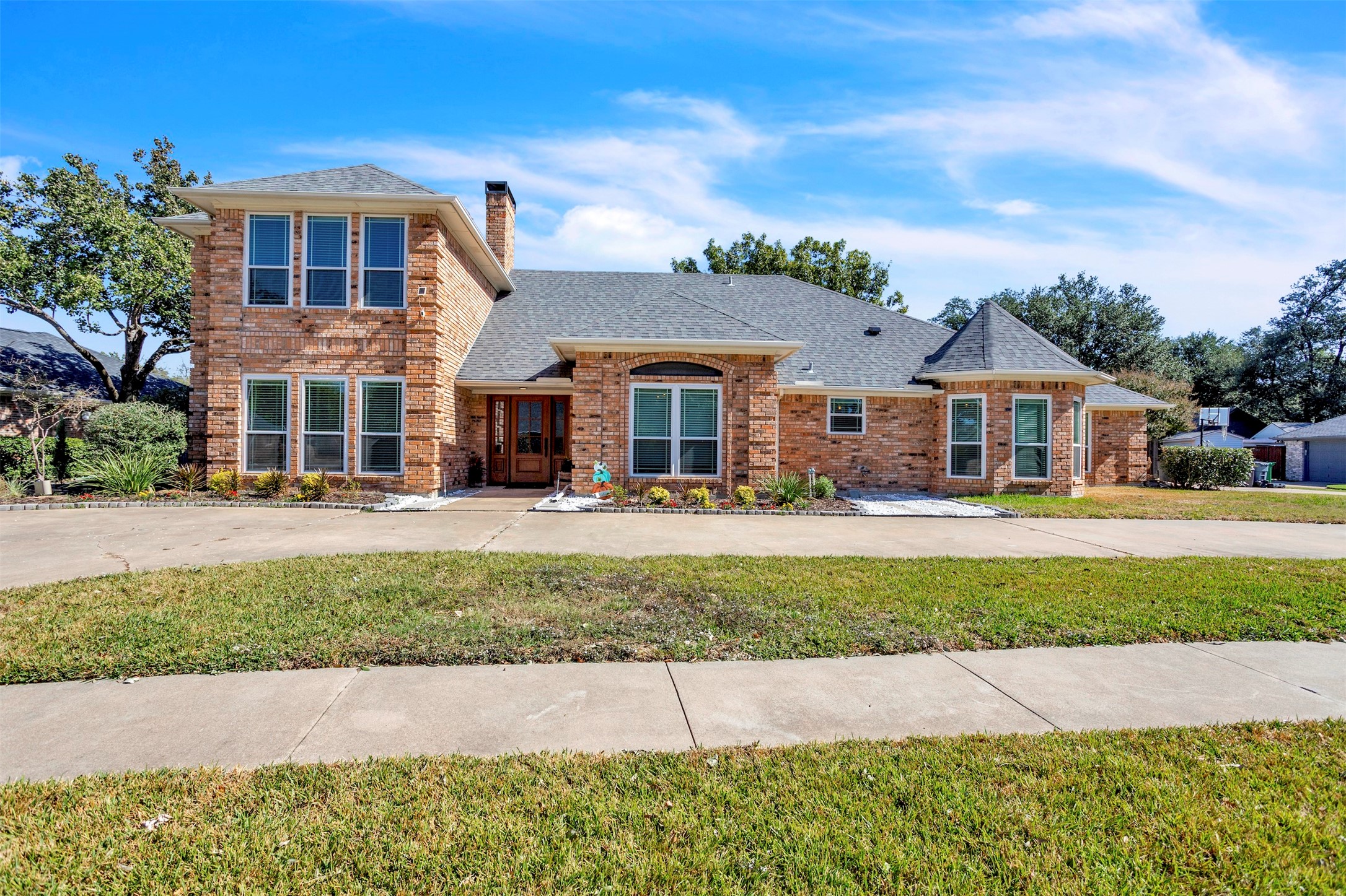 928 Tiffany Lane