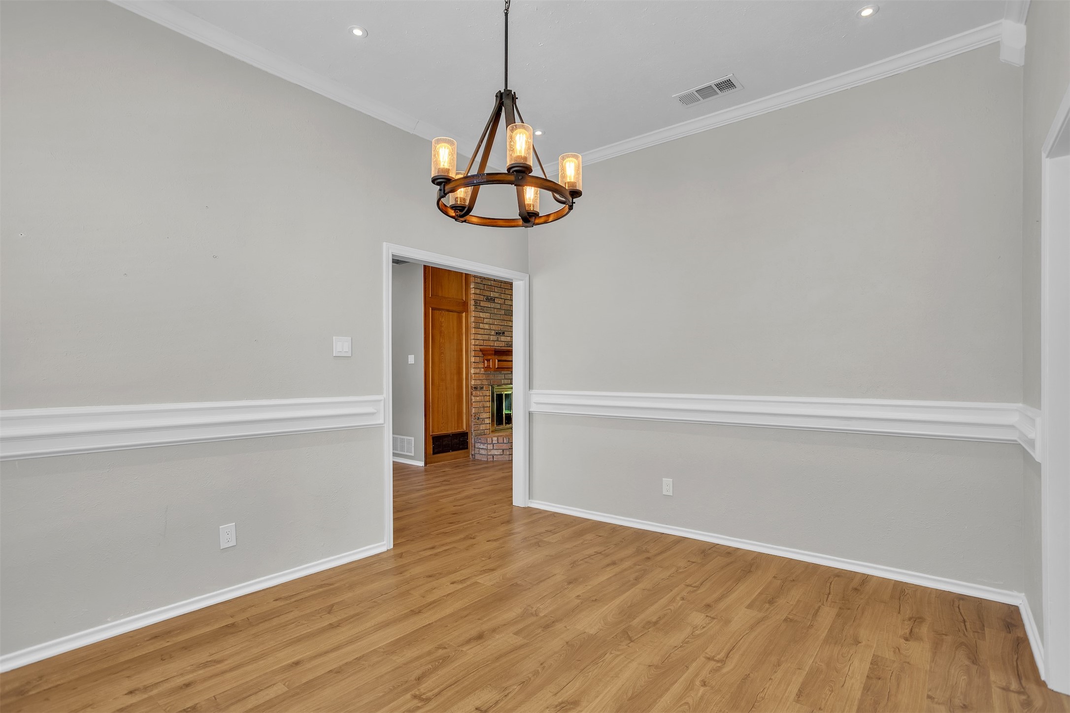 928 Tiffany Lane