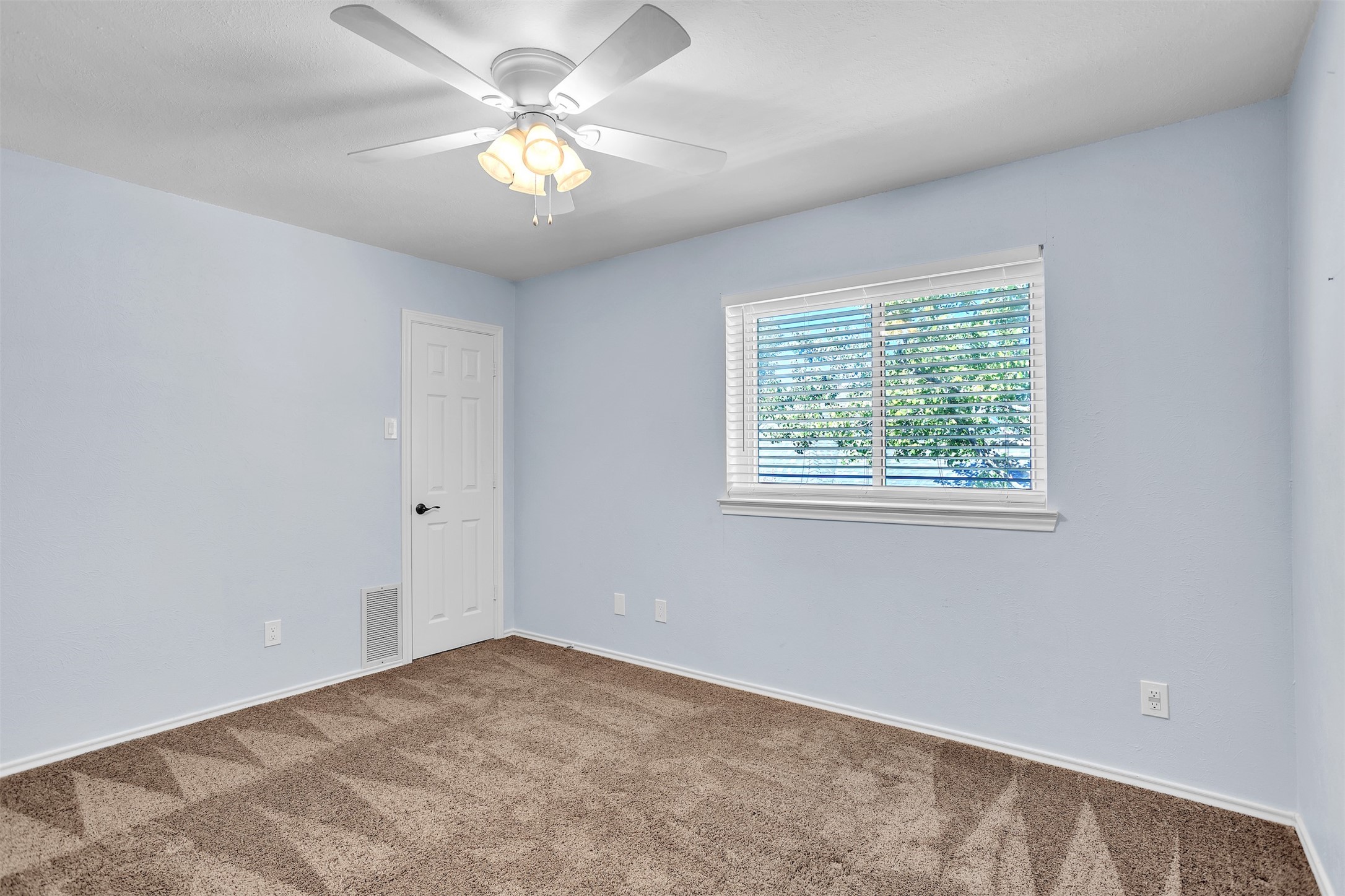 928 Tiffany Lane