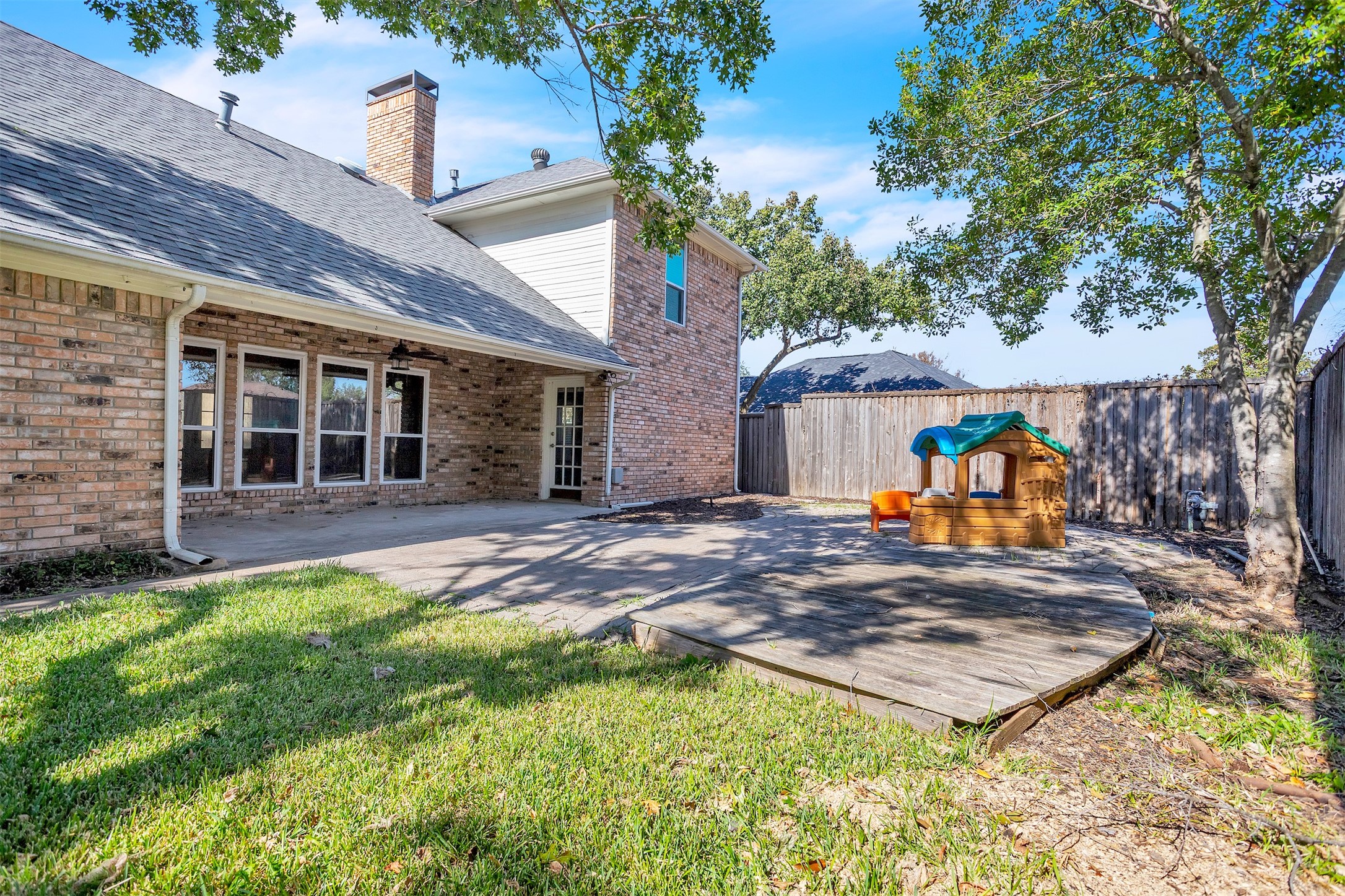928 Tiffany Lane