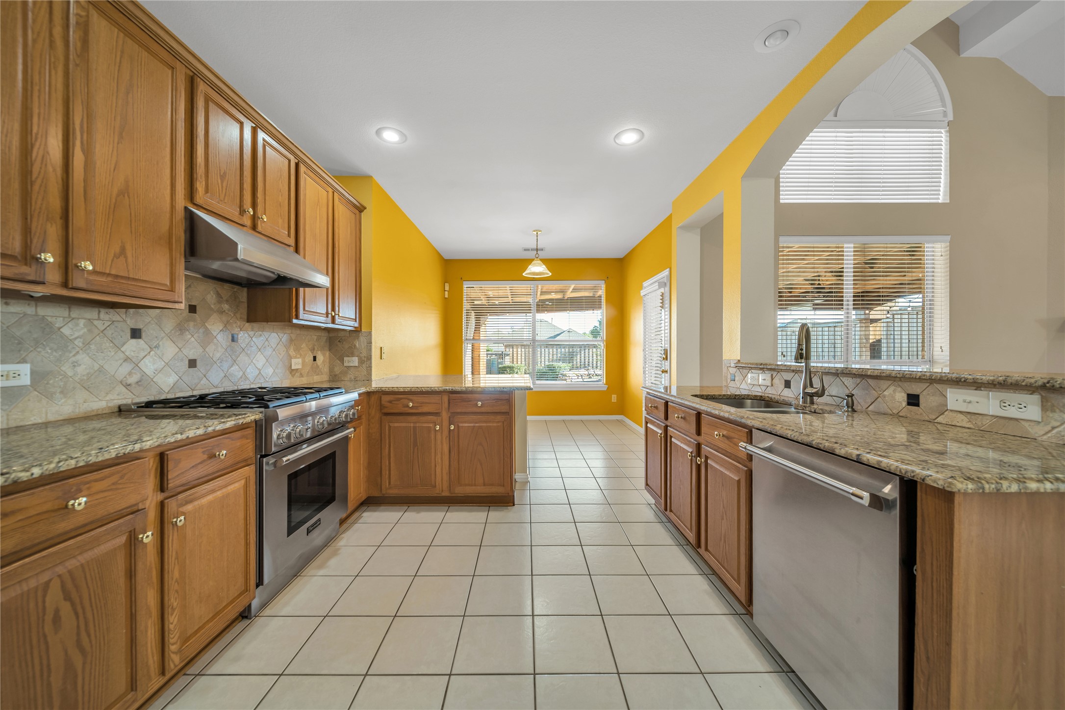 3313 Capstone Lane