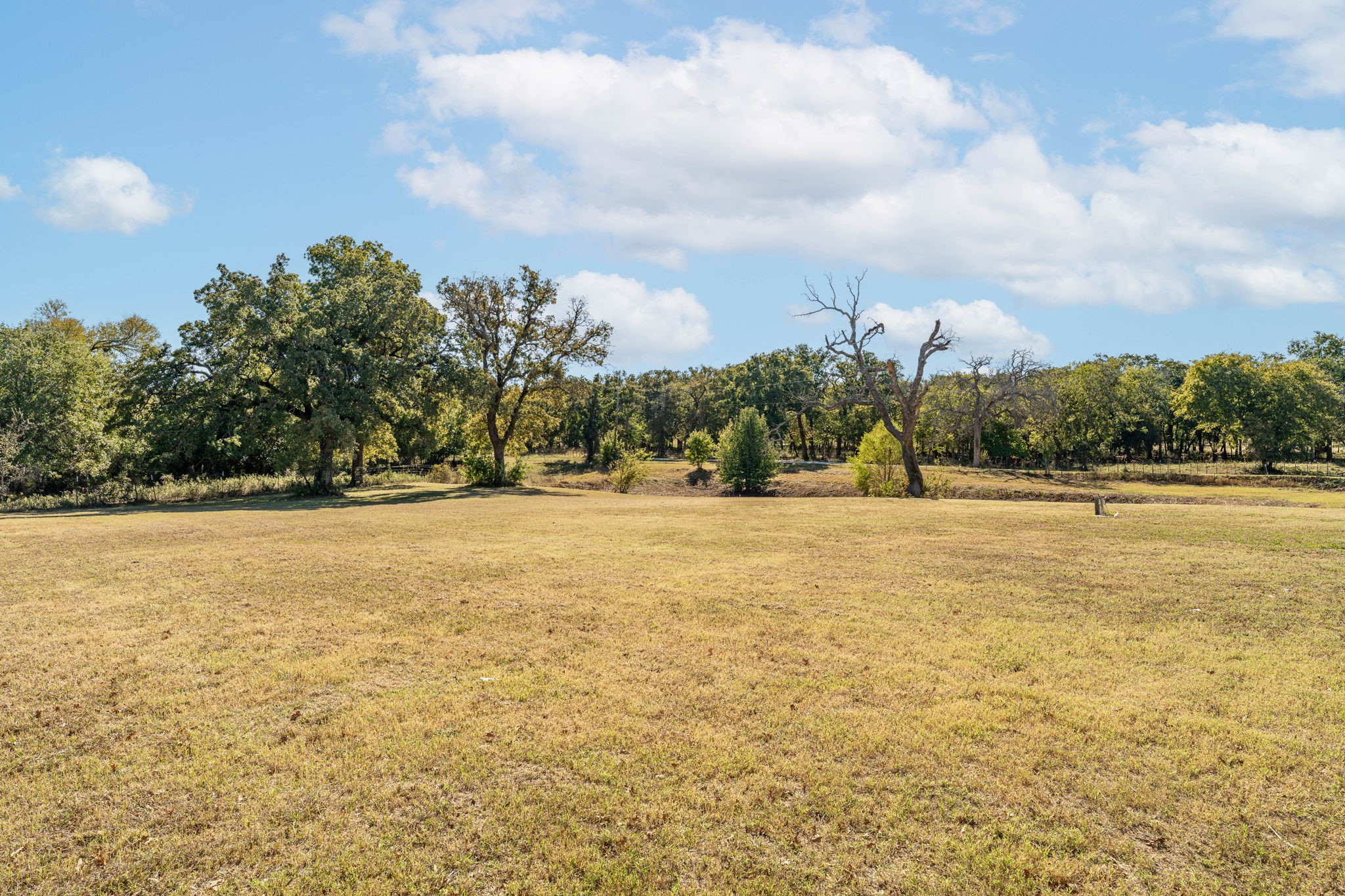 688 Private Road 1152