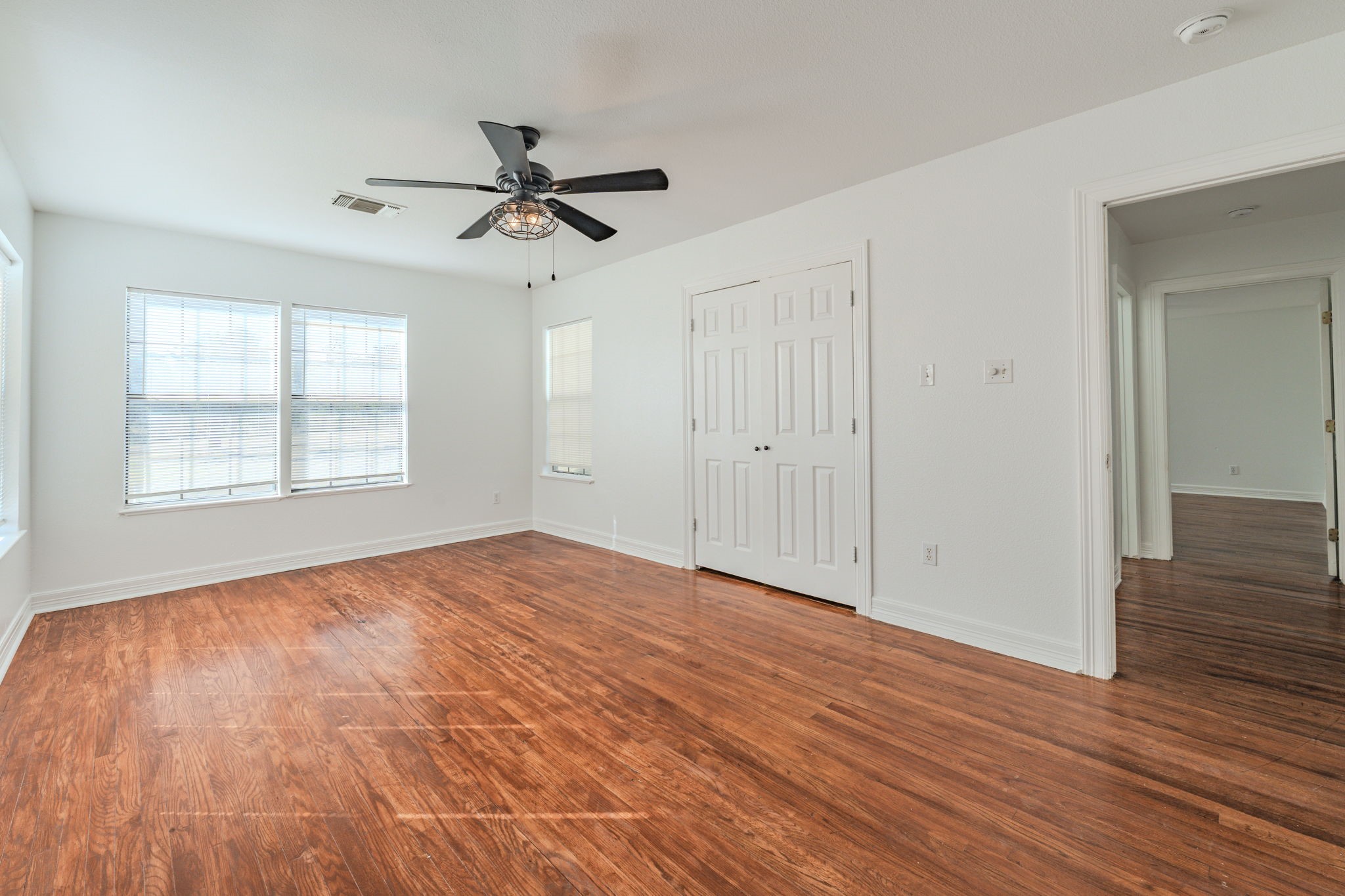 688 Private Road 1152