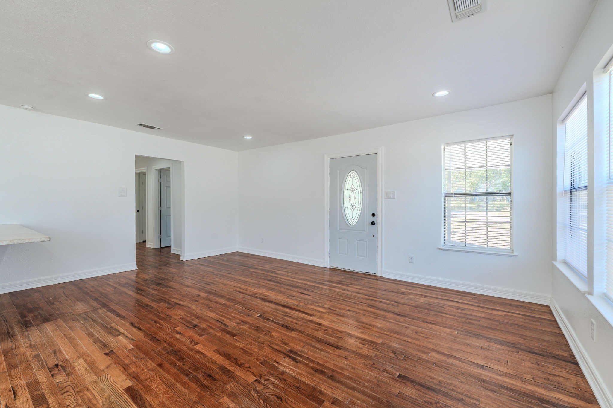 688 Private Road 1152