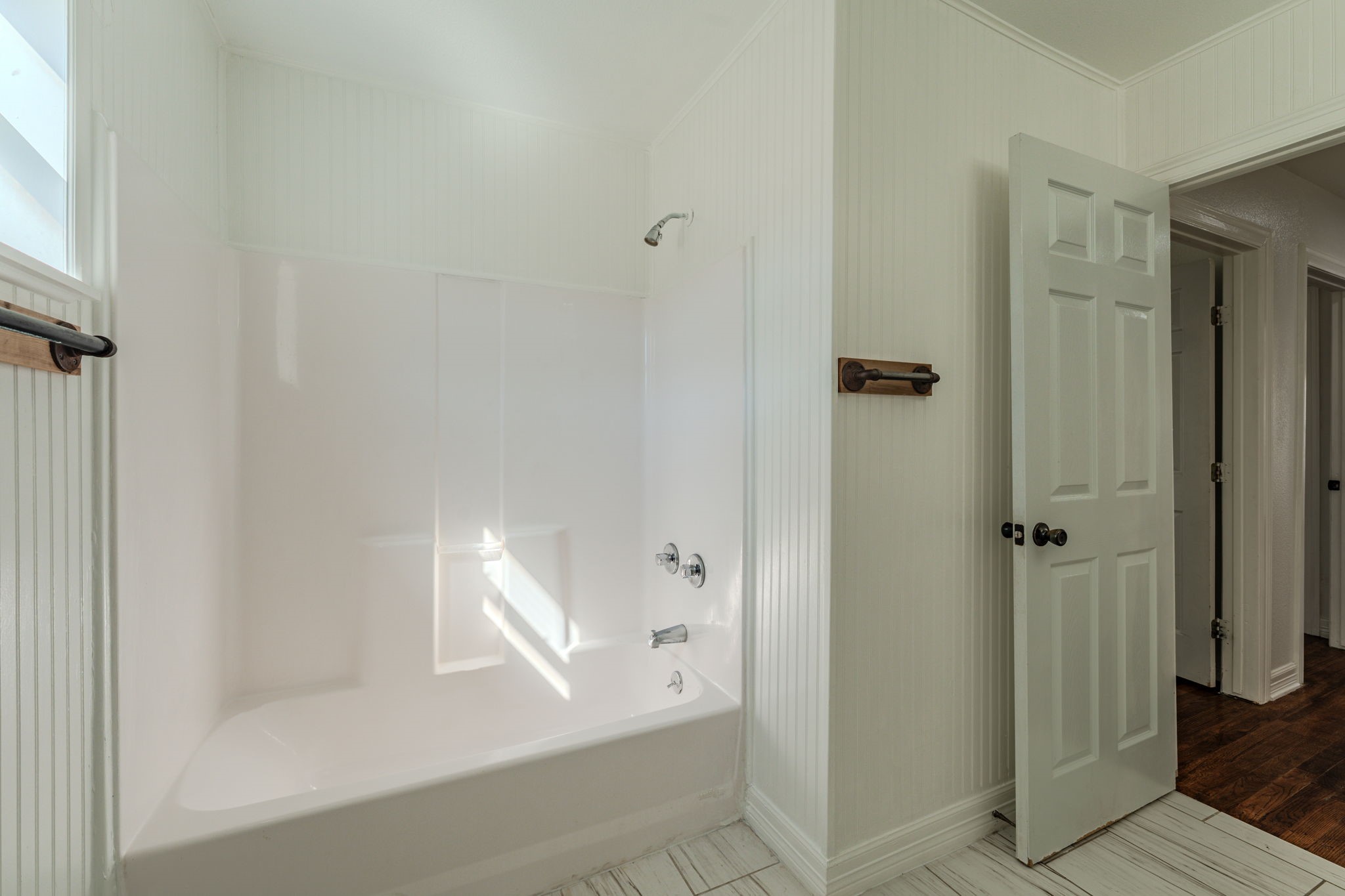 688 Private Road 1152