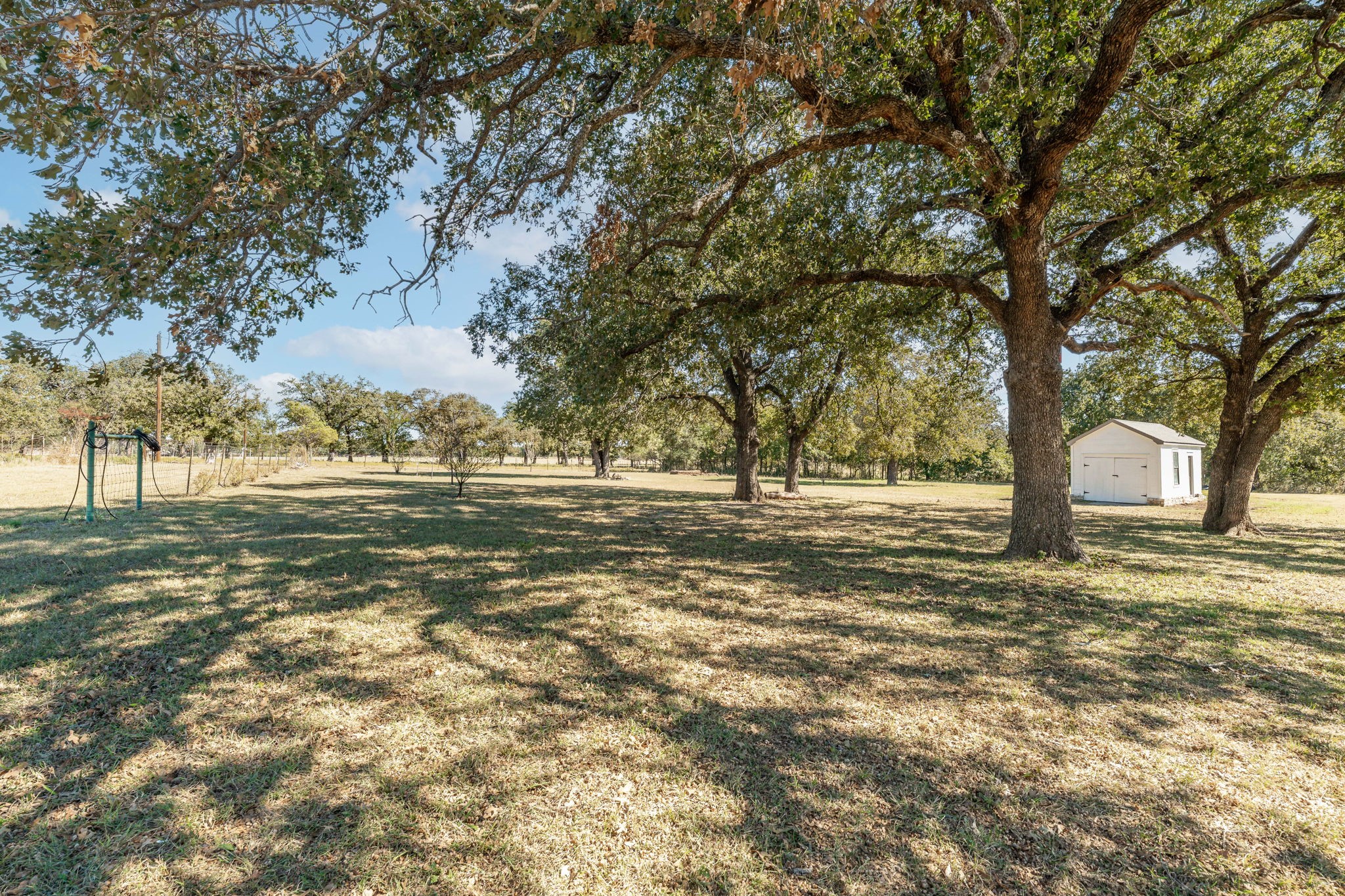 688 Private Road 1152