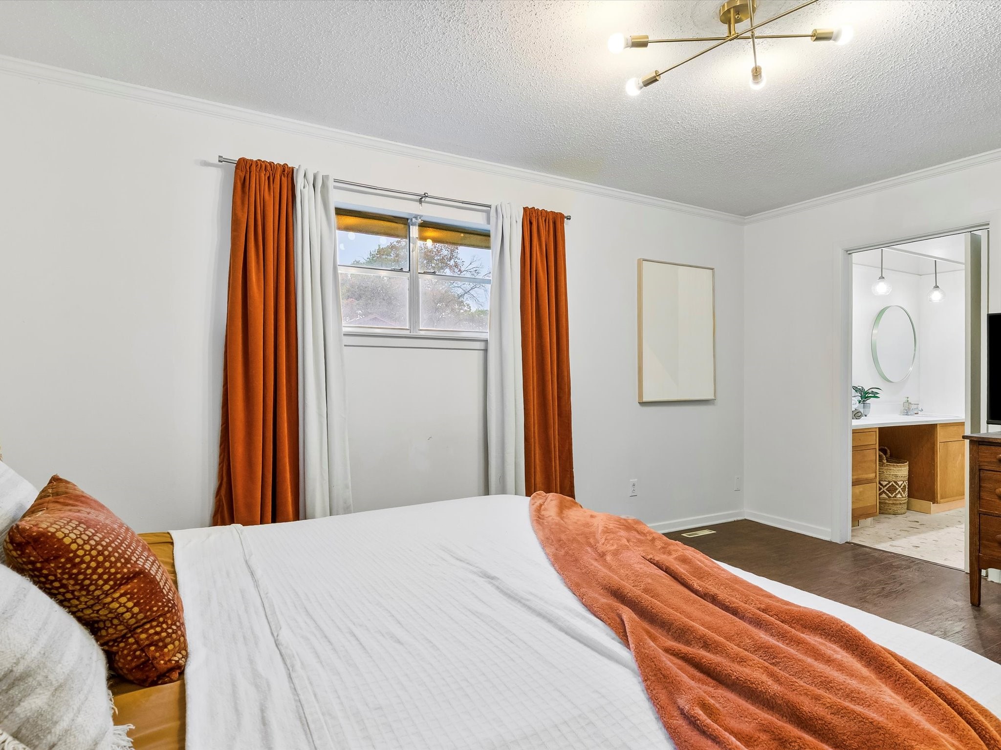 5651 Woodway Drive