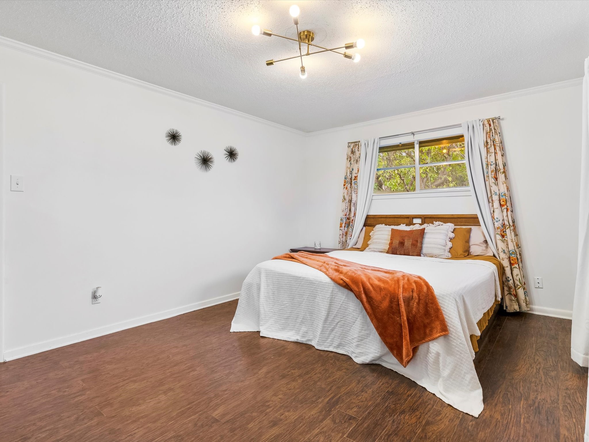 5651 Woodway Drive