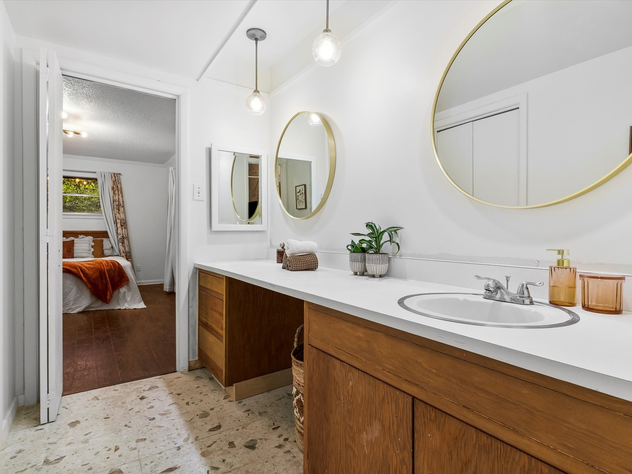 5651 Woodway Drive