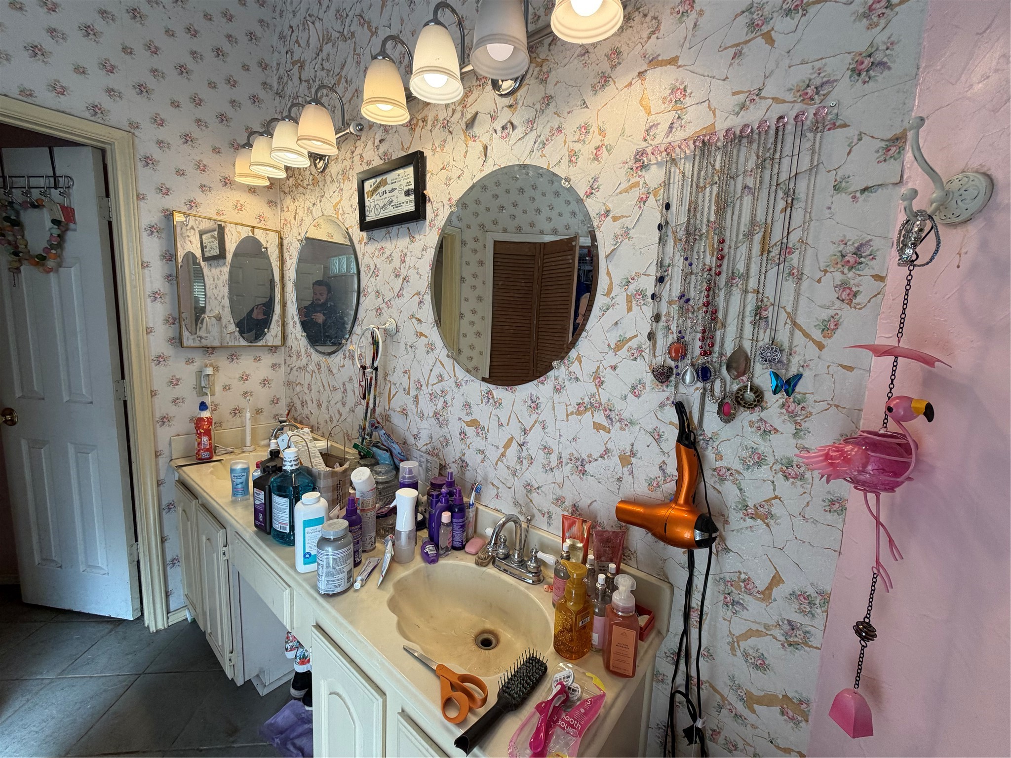 7924 Woodland Drive