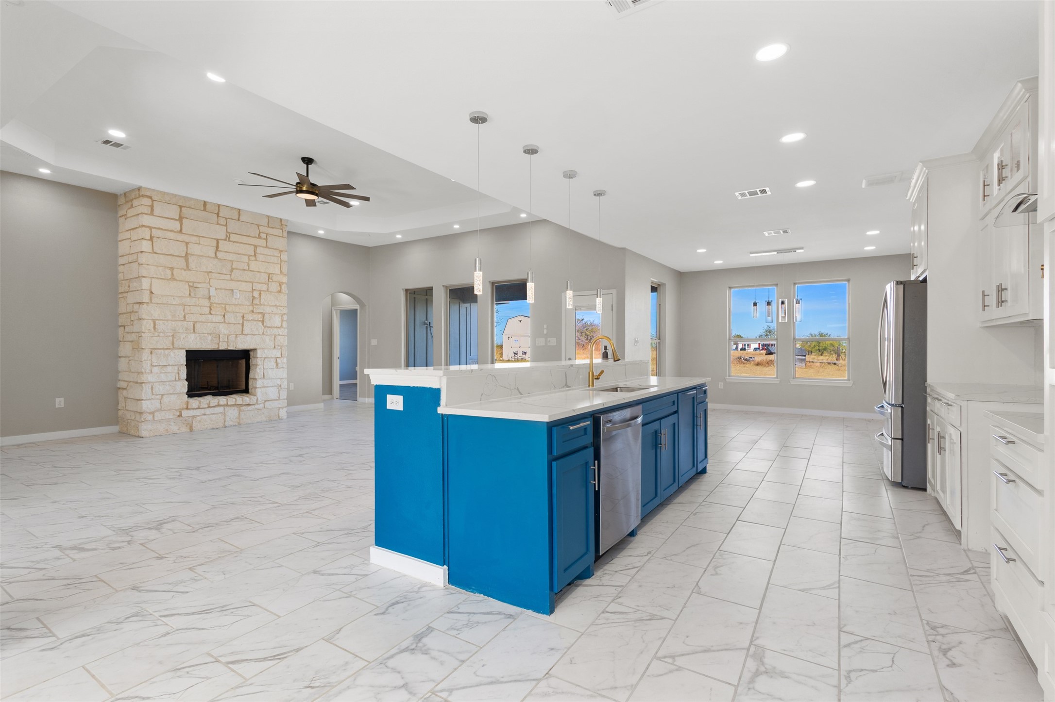 6916 Sky Road