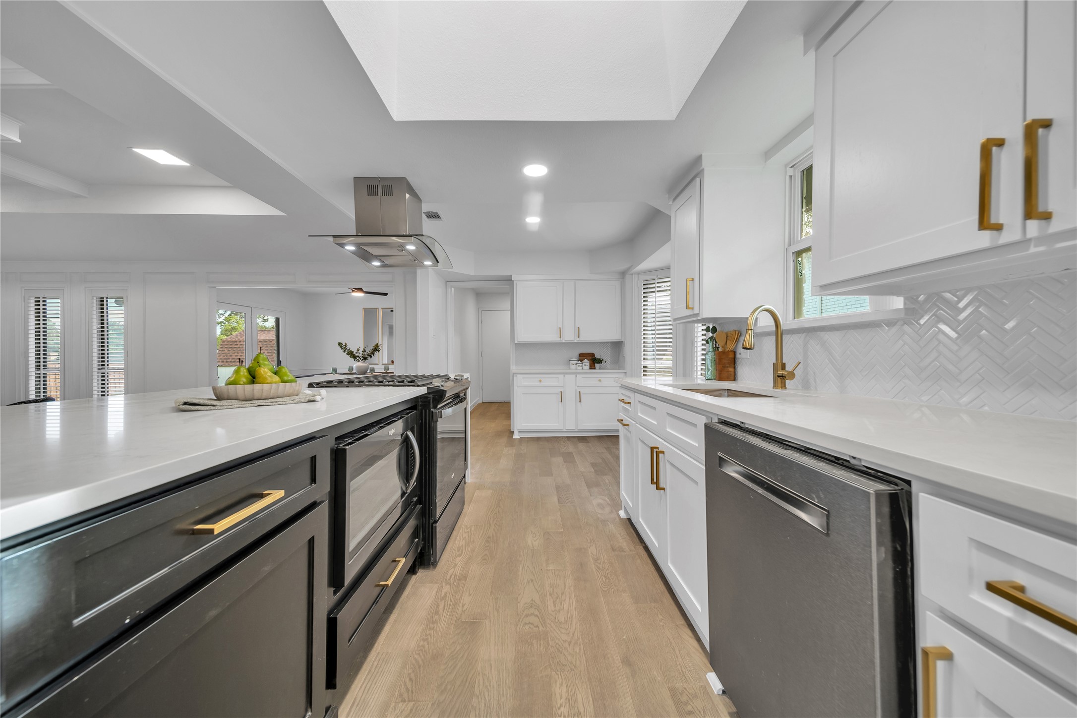 3217 Oak Hill Drive