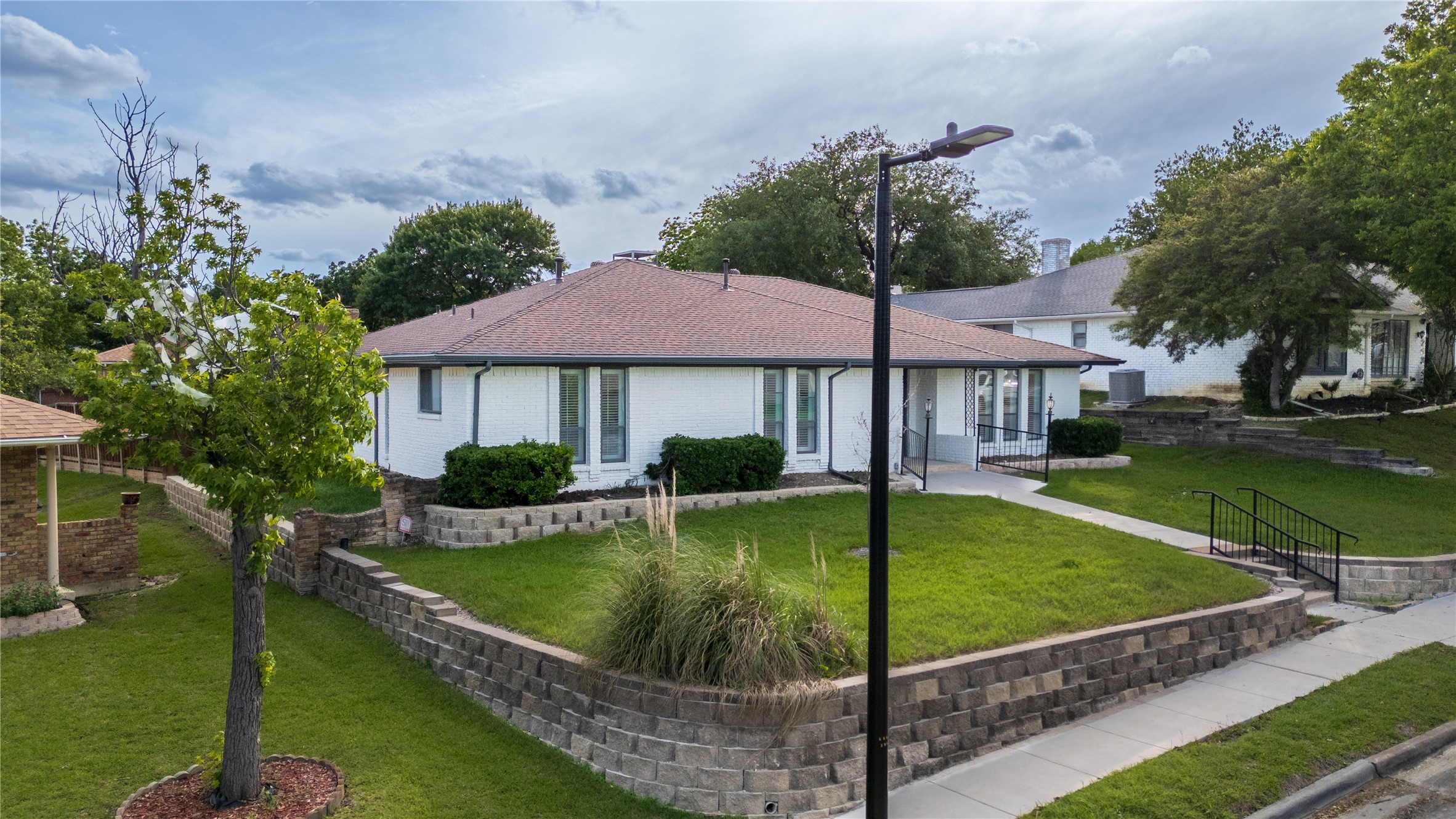 3217 Oak Hill Drive