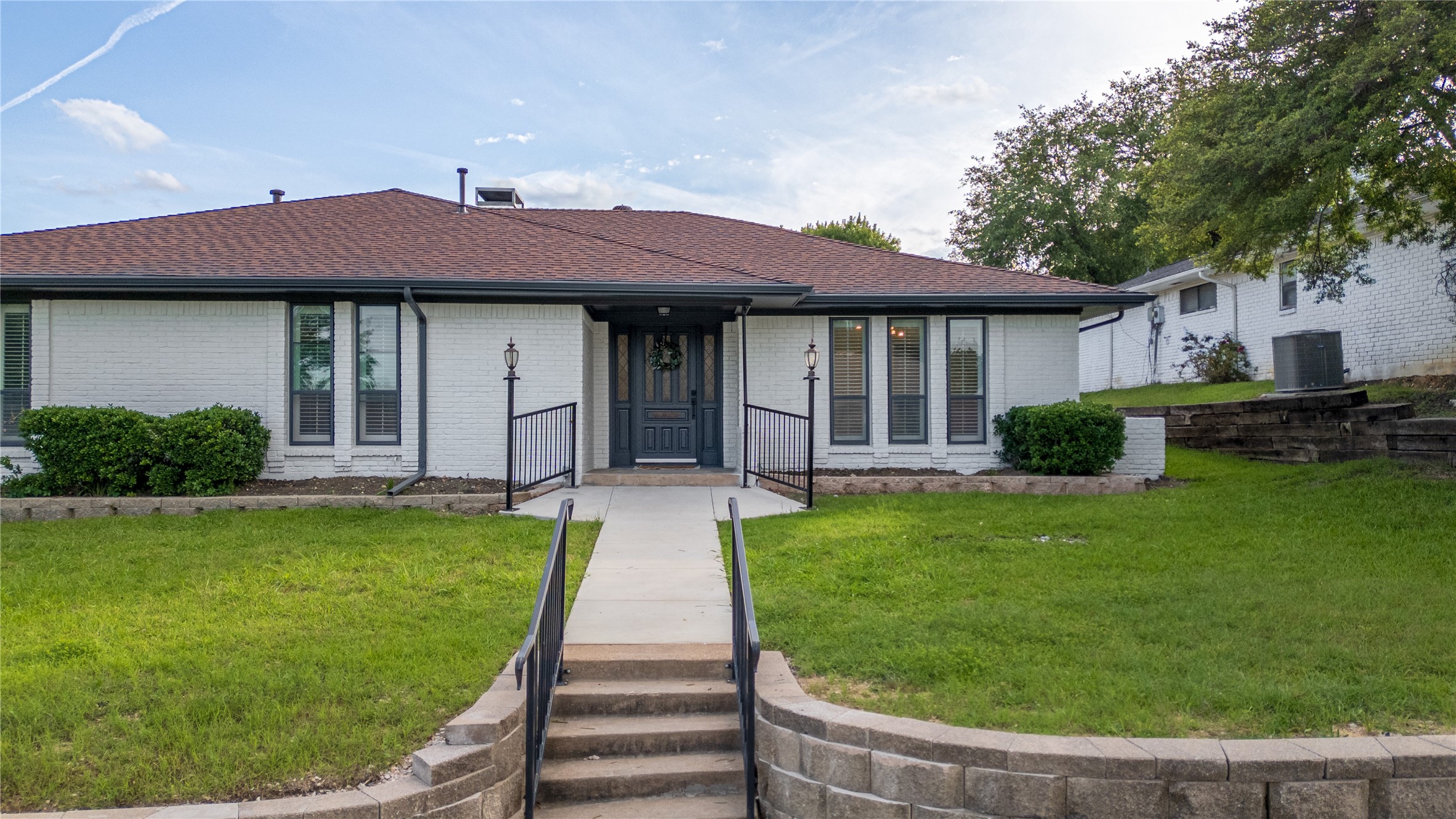 3217 Oak Hill Drive