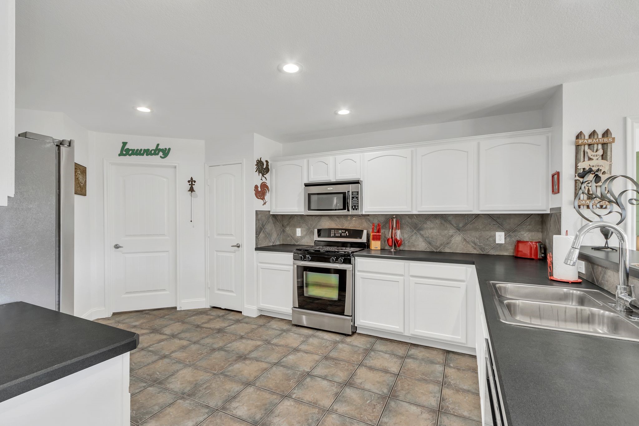 1408 Auger Place