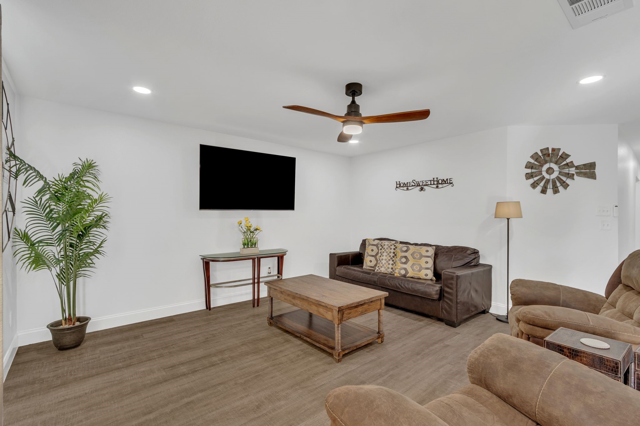 1408 Auger Place