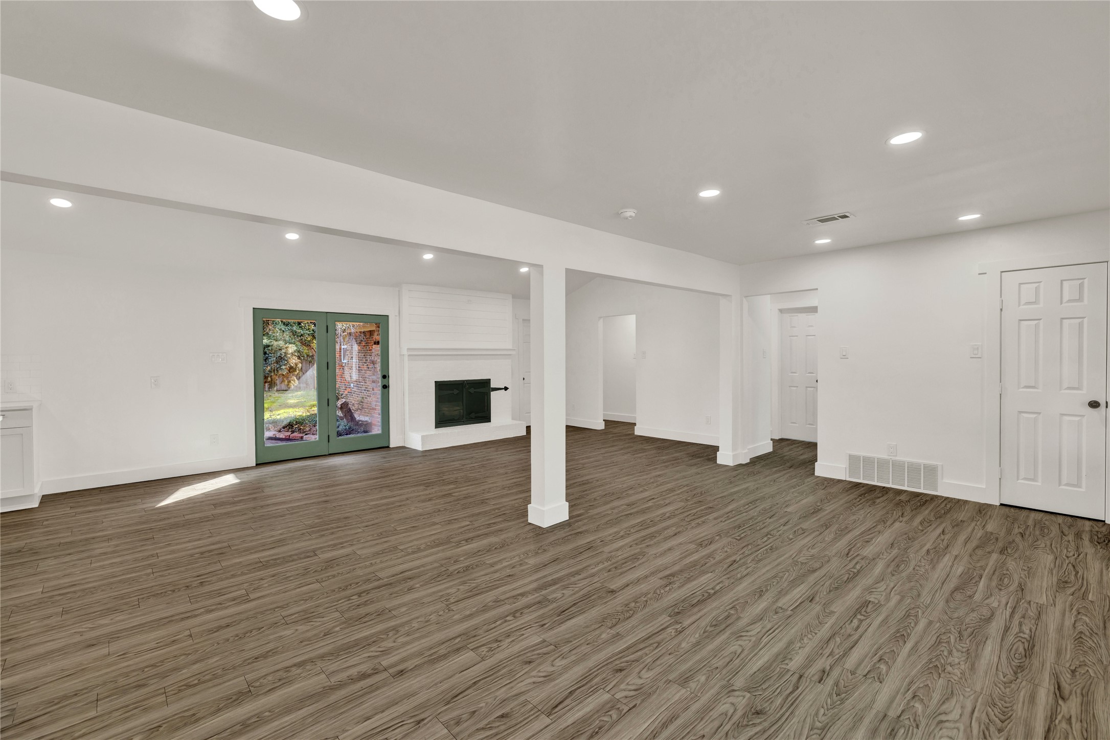 4724 Mackey Drive