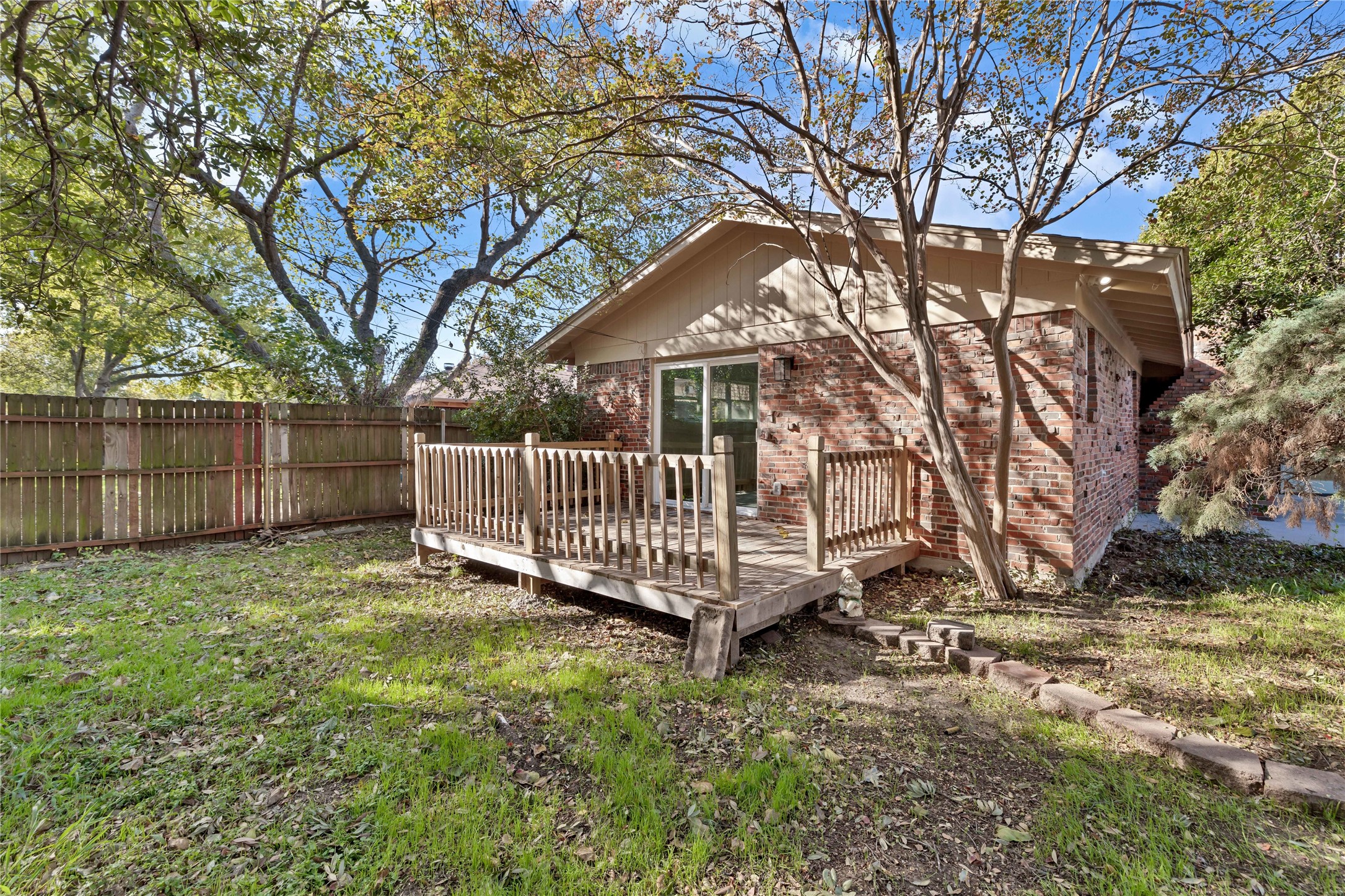 4724 Mackey Drive