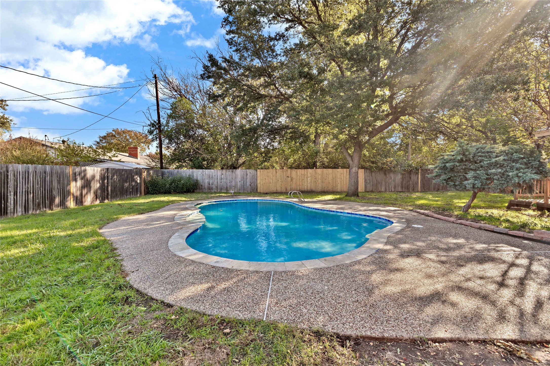4724 Mackey Drive