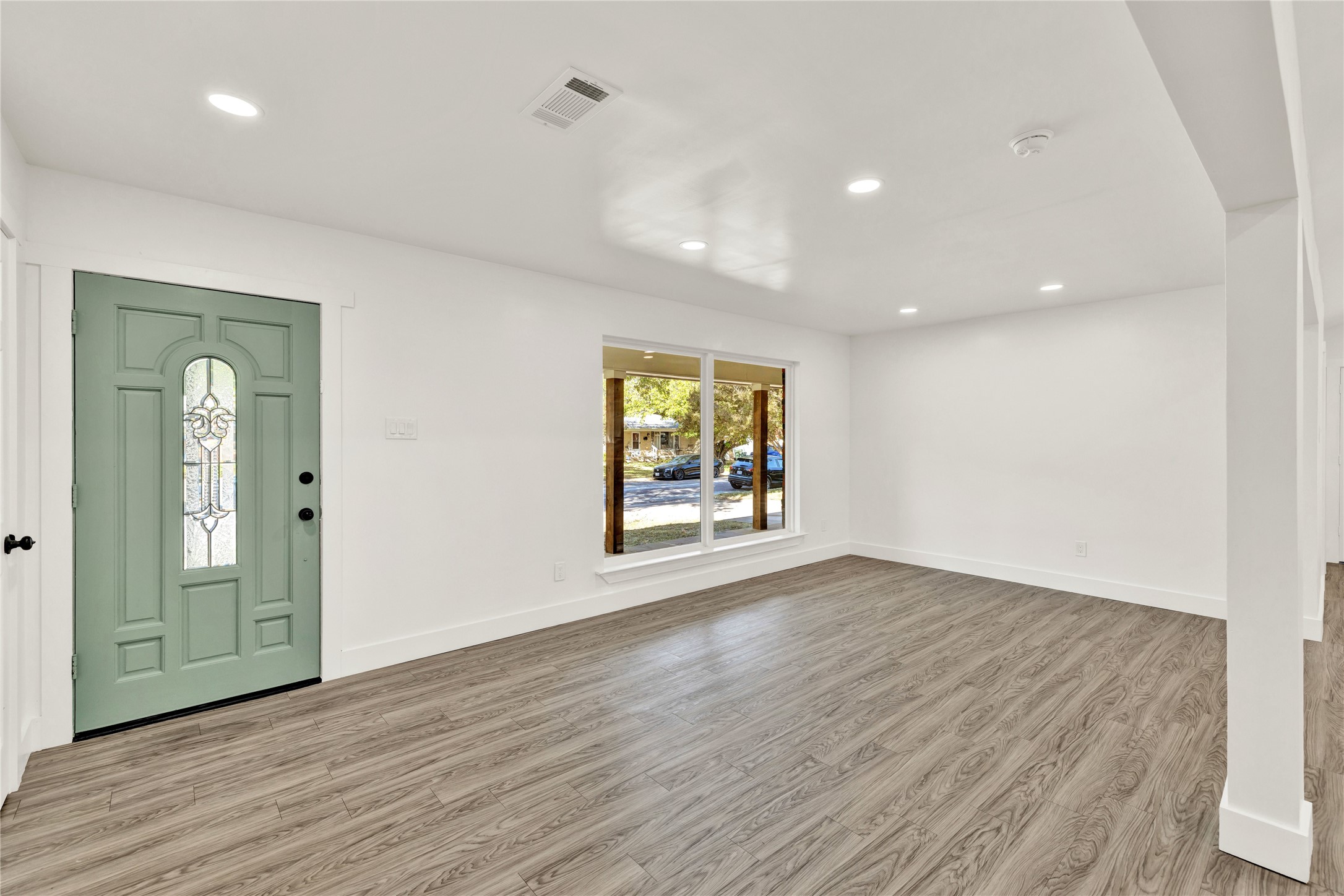 4724 Mackey Drive