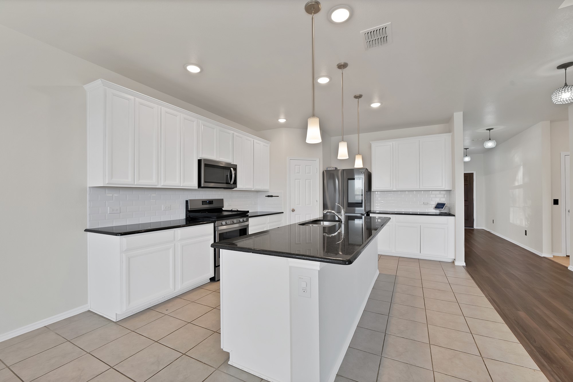 820 Lemongrass Court