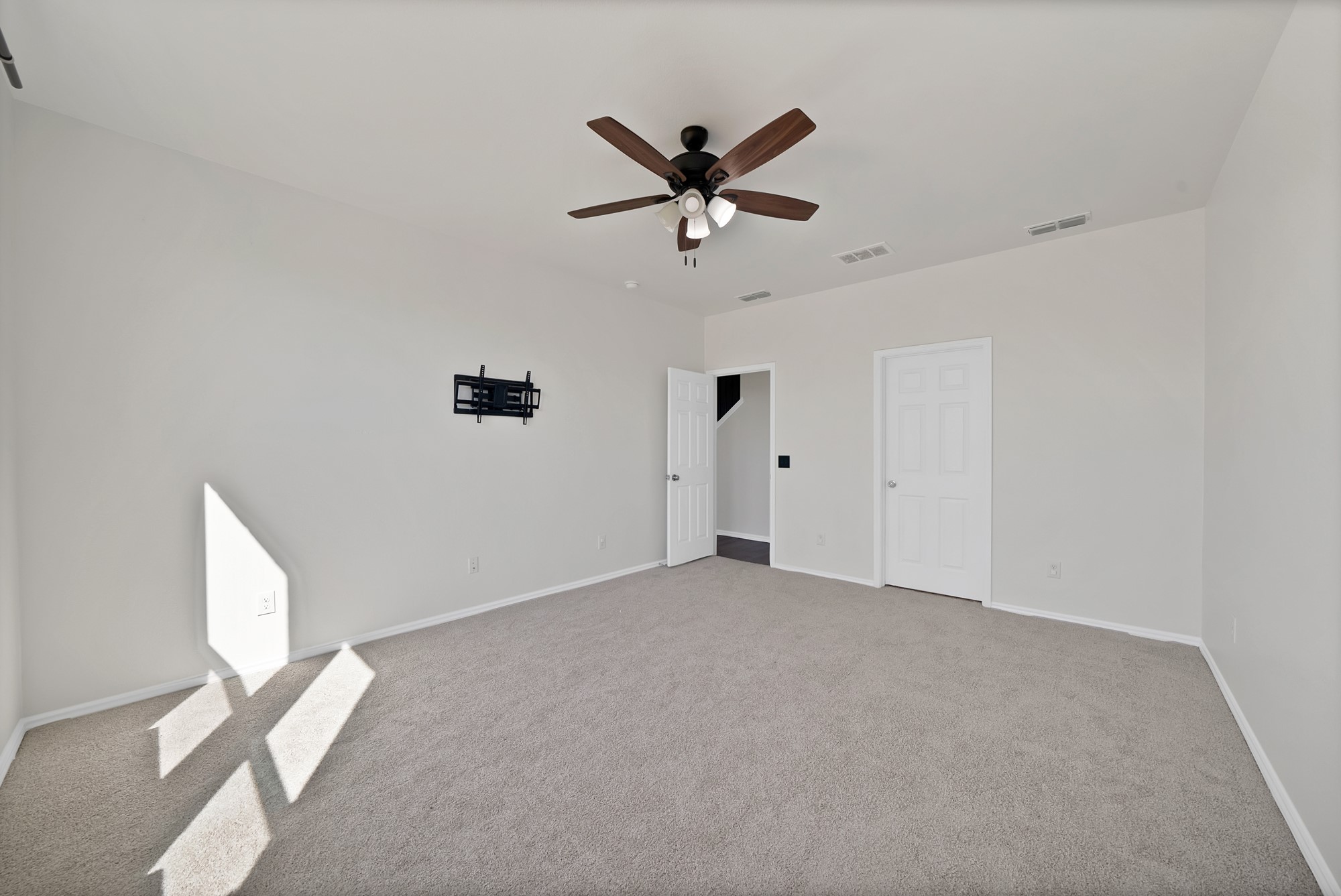 820 Lemongrass Court