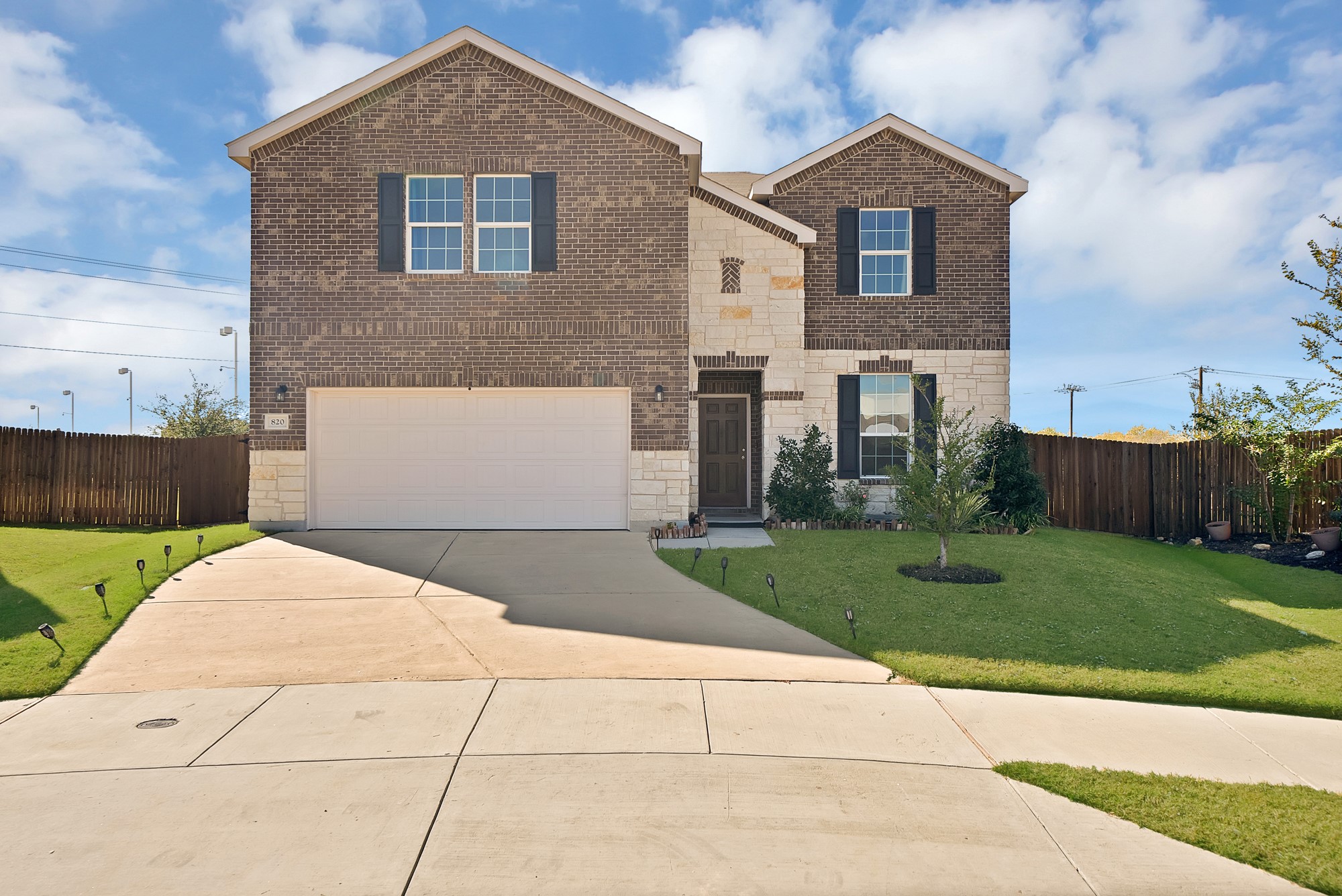 820 Lemongrass Court