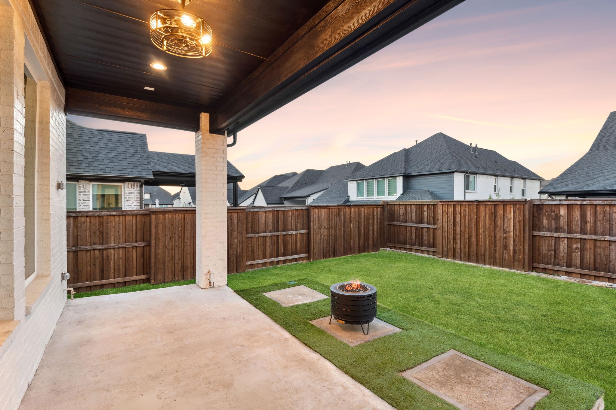 3860 Porter Lane