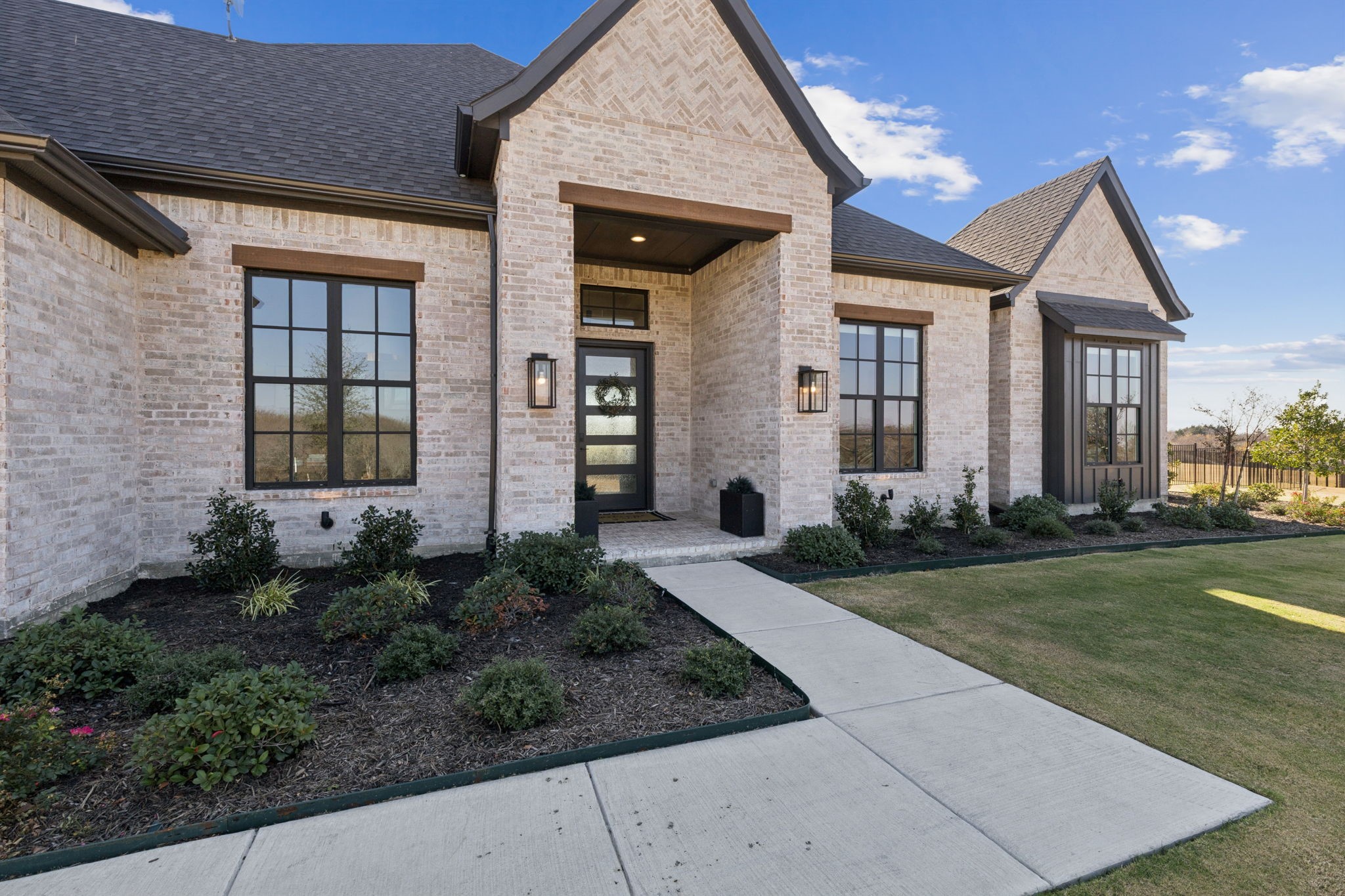 115 Knoll Trail