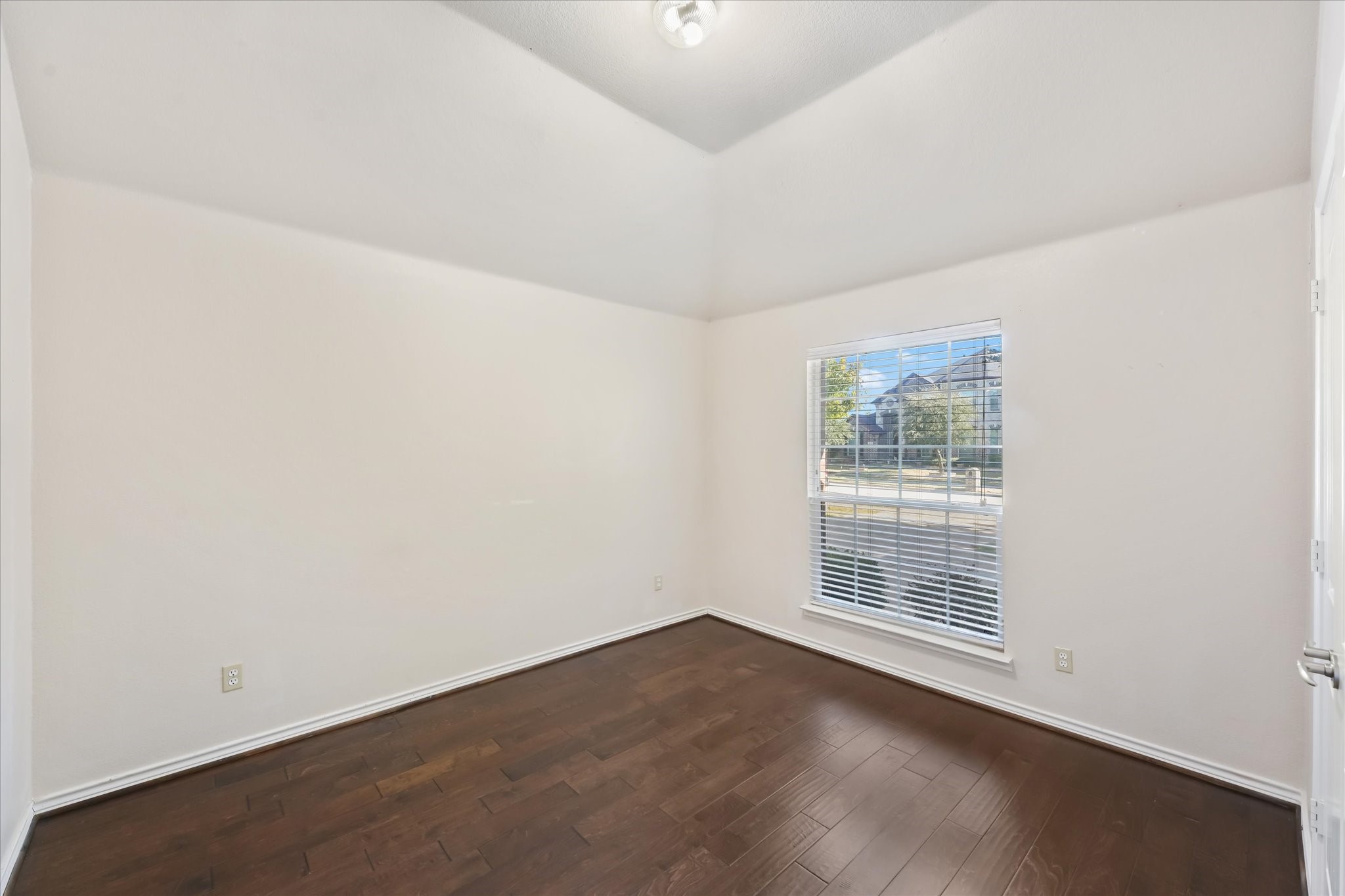 12811 Greenhaven Drive