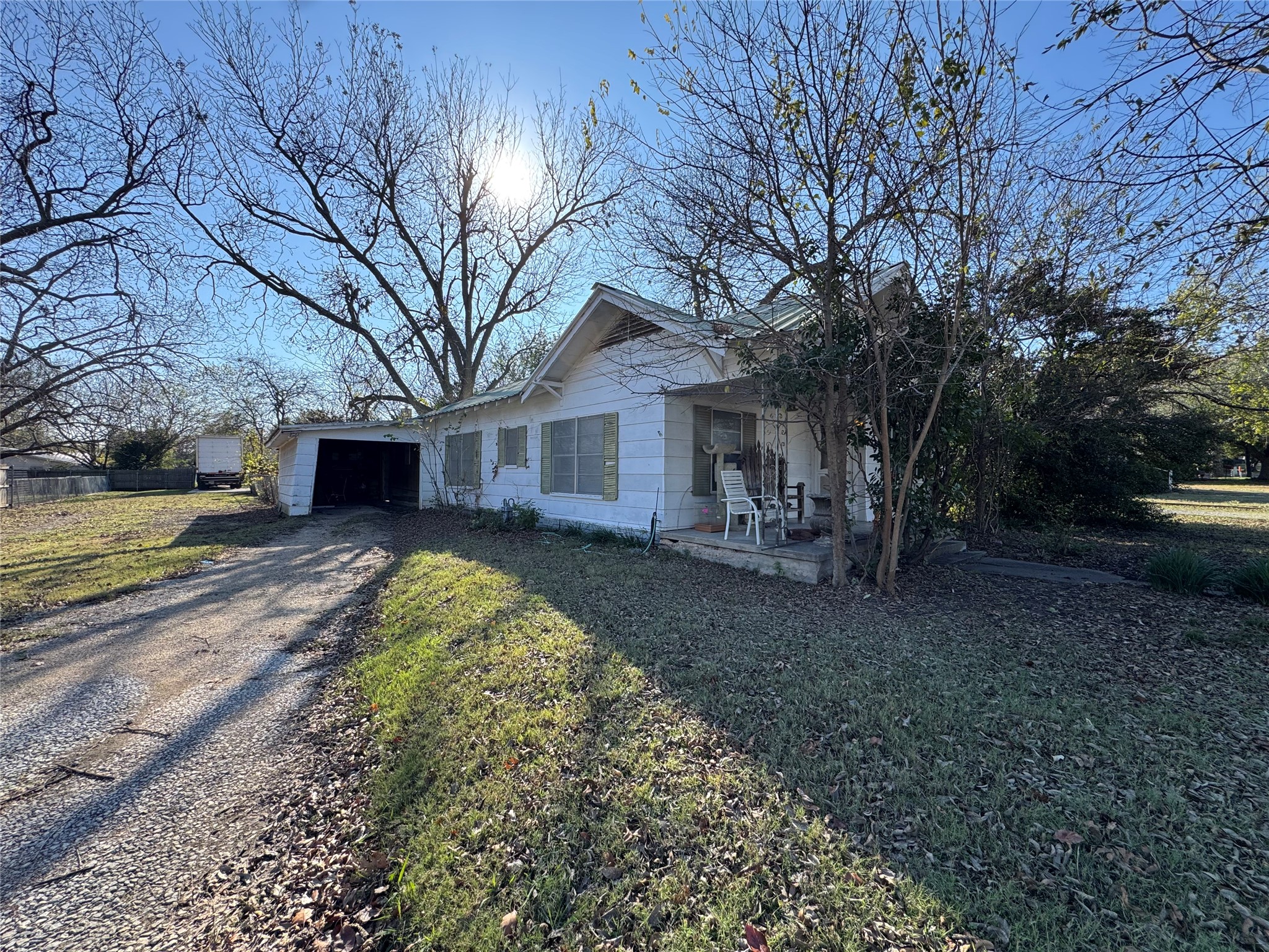 1009 W Erwin Avenue
